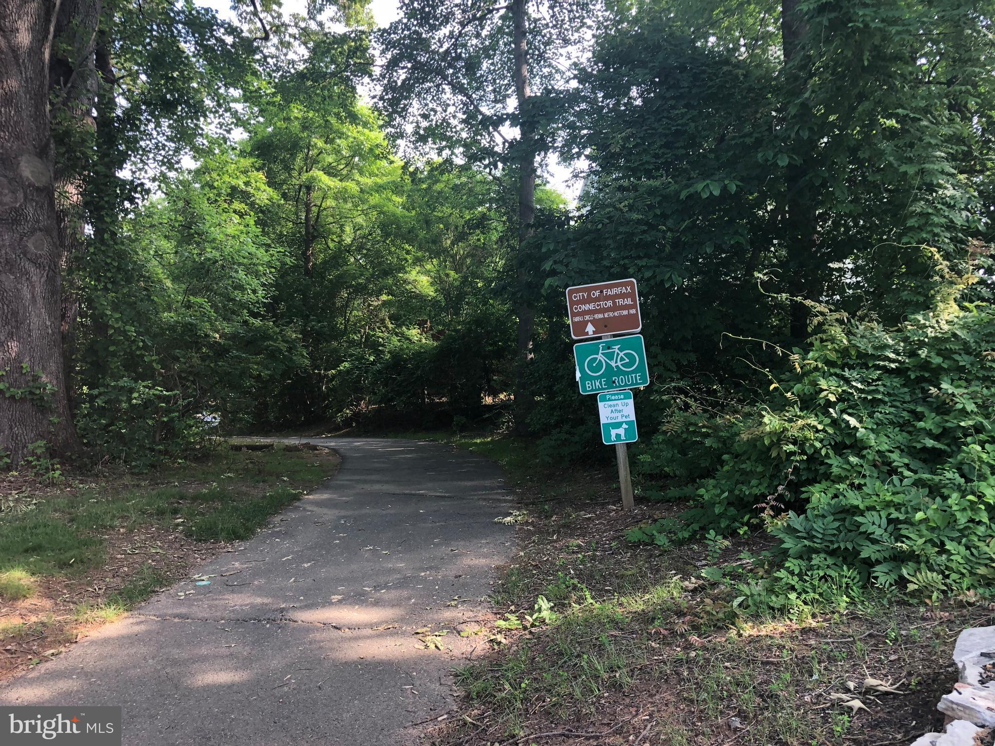 COUNTRY CREEK - Residential Lease