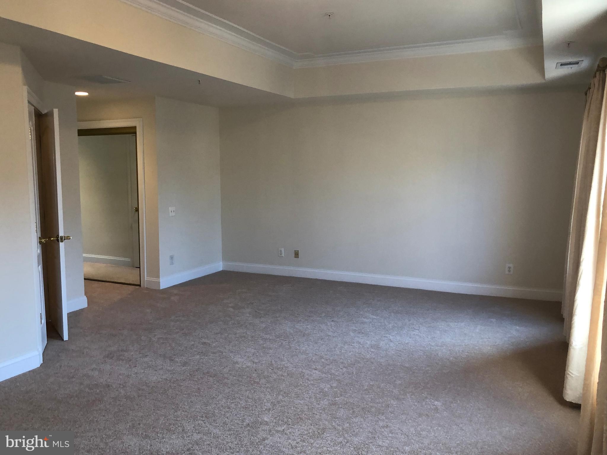 COUNTRY CREEK - Residential Lease