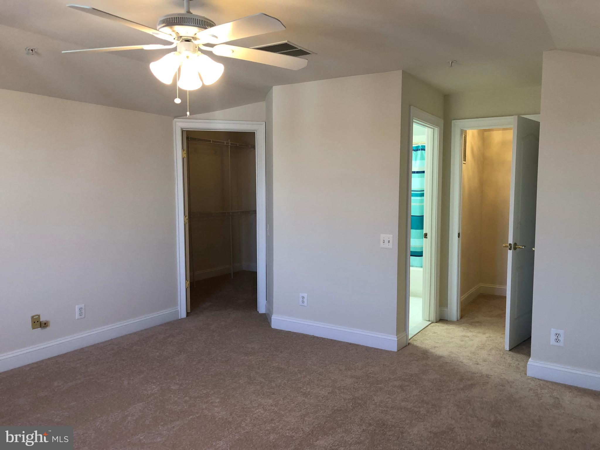 COUNTRY CREEK - Residential Lease