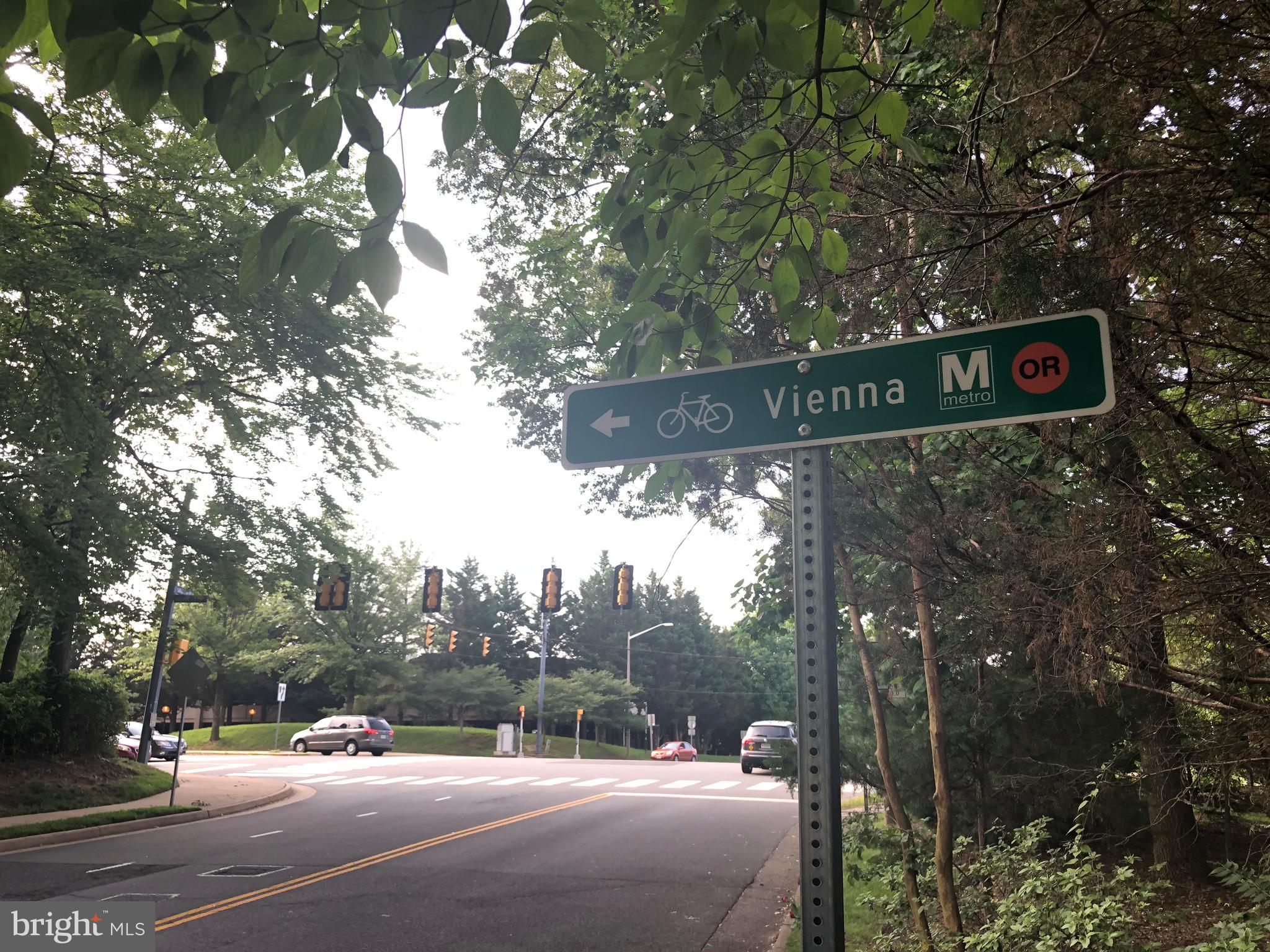 COUNTRY CREEK - Residential Lease