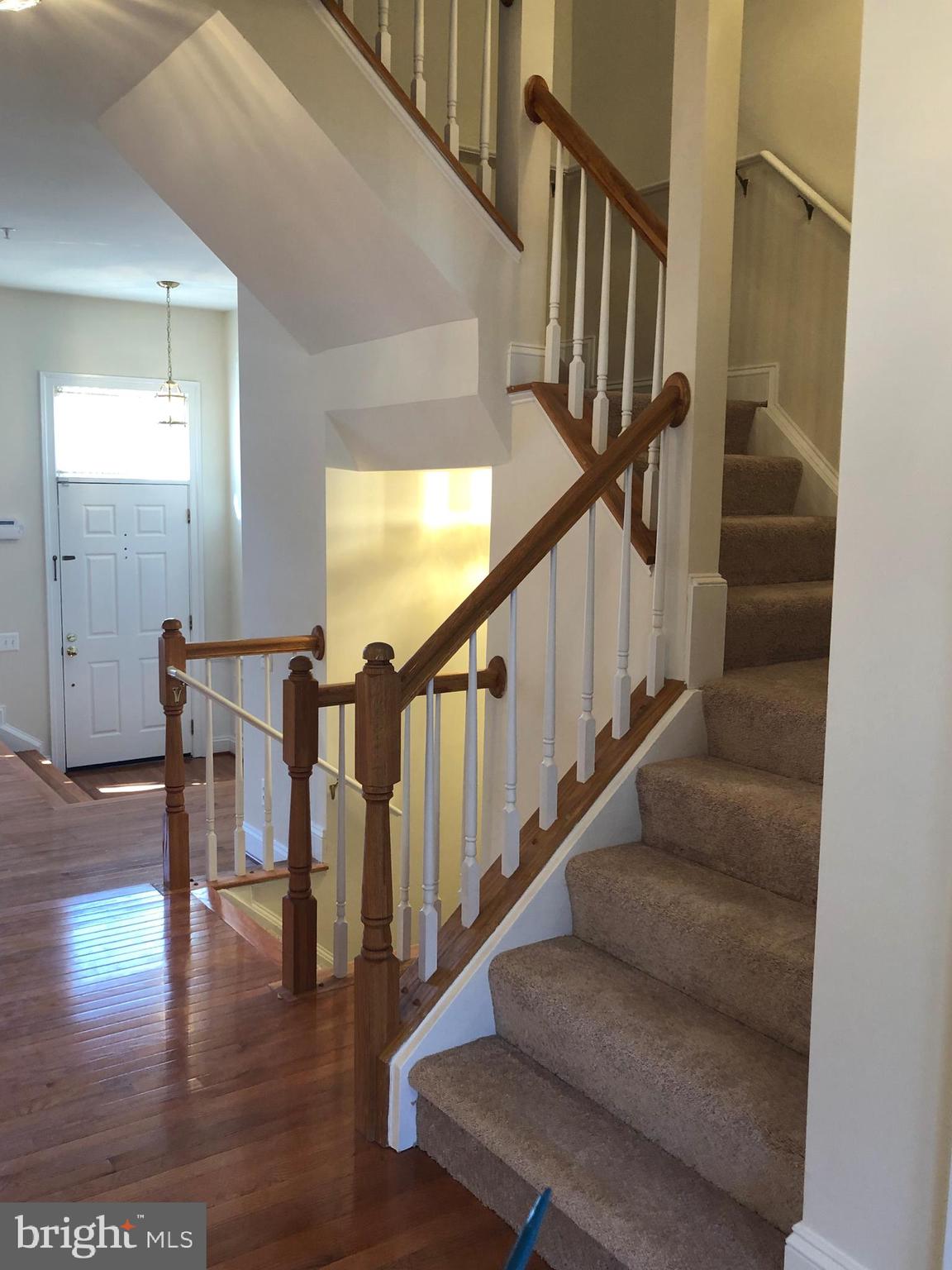 COUNTRY CREEK - Residential Lease