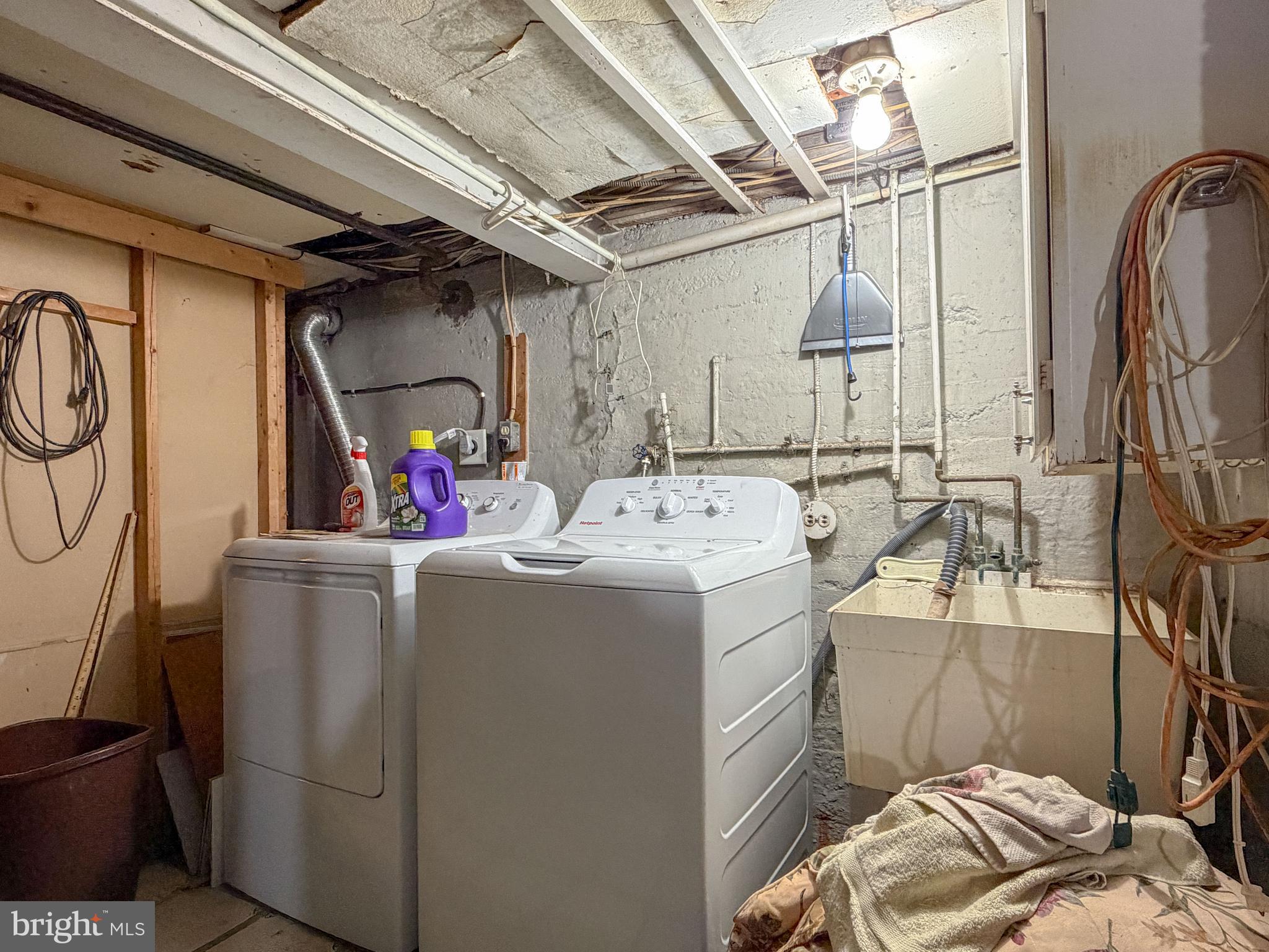 REALTY PARK - Residential