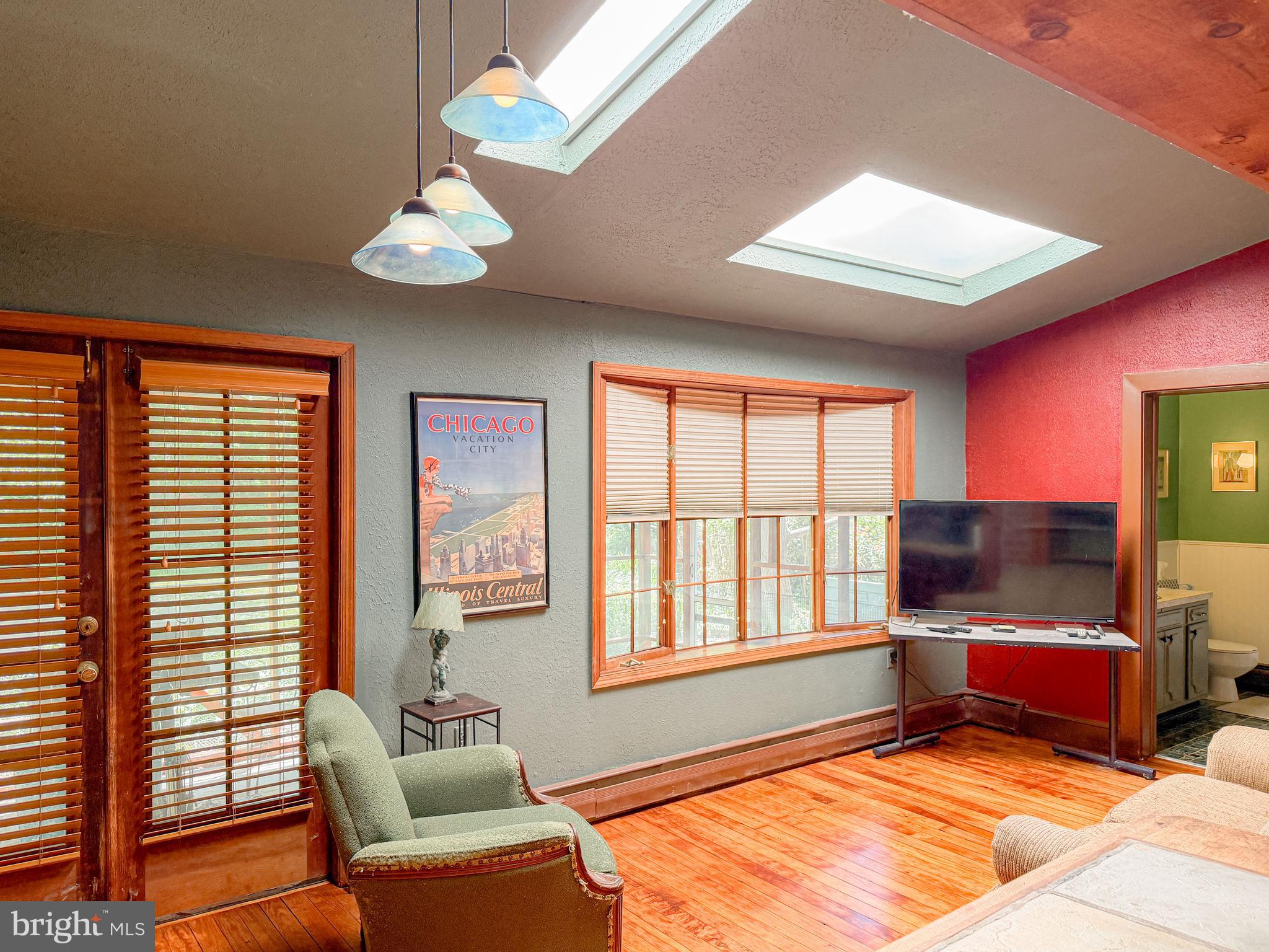 REALTY PARK - Residential