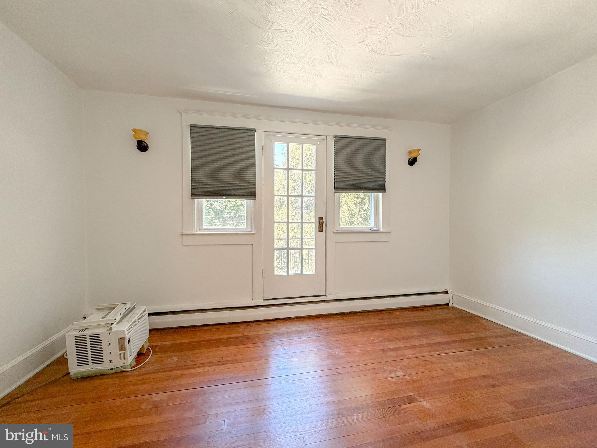 REALTY PARK - Residential