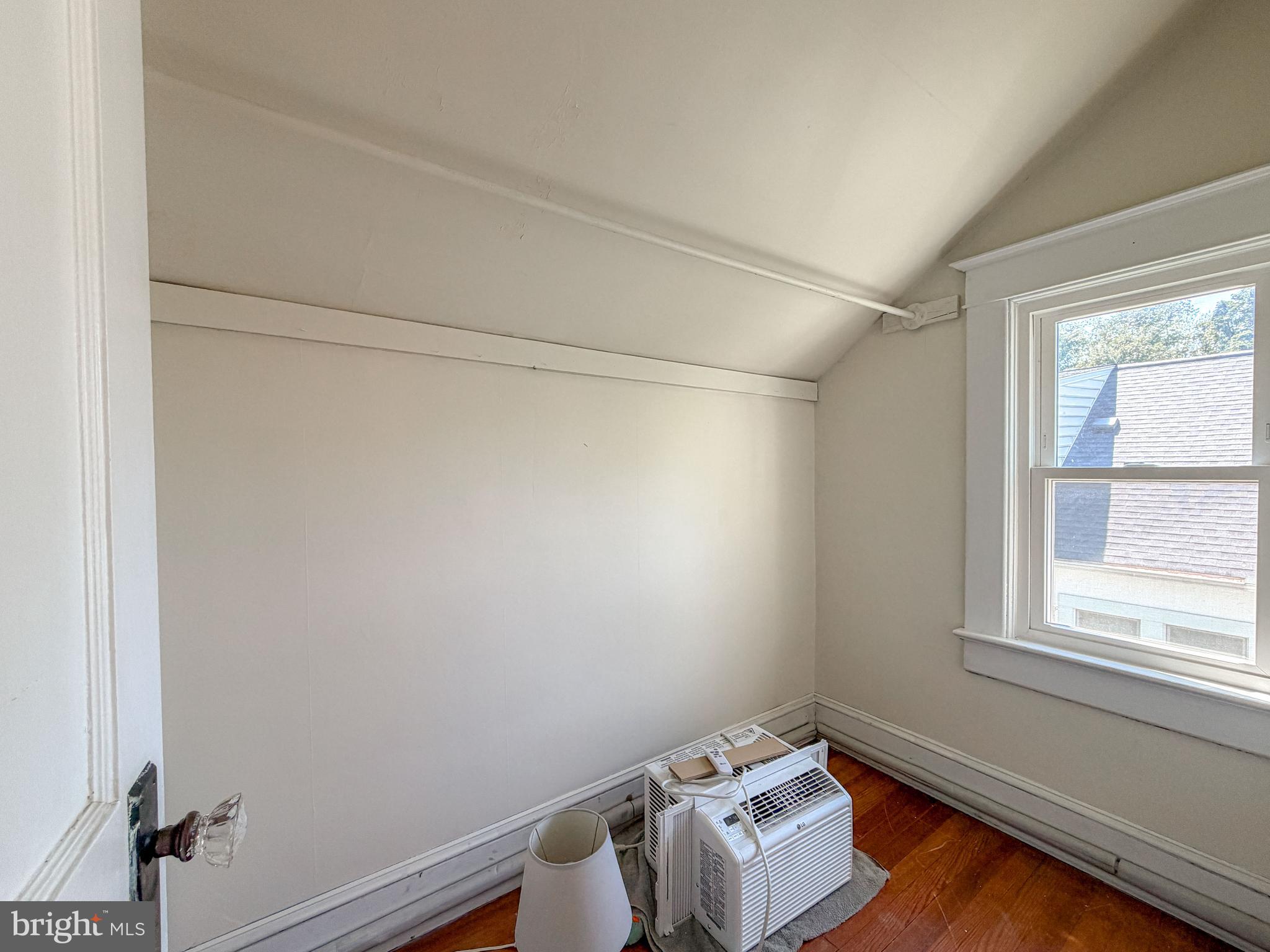 REALTY PARK - Residential