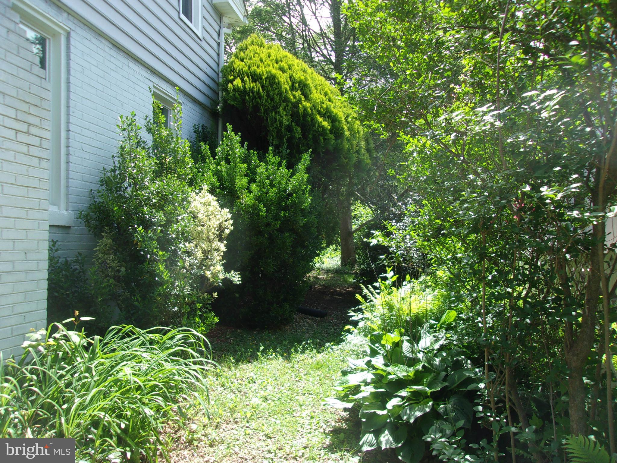 REALTY PARK - Residential