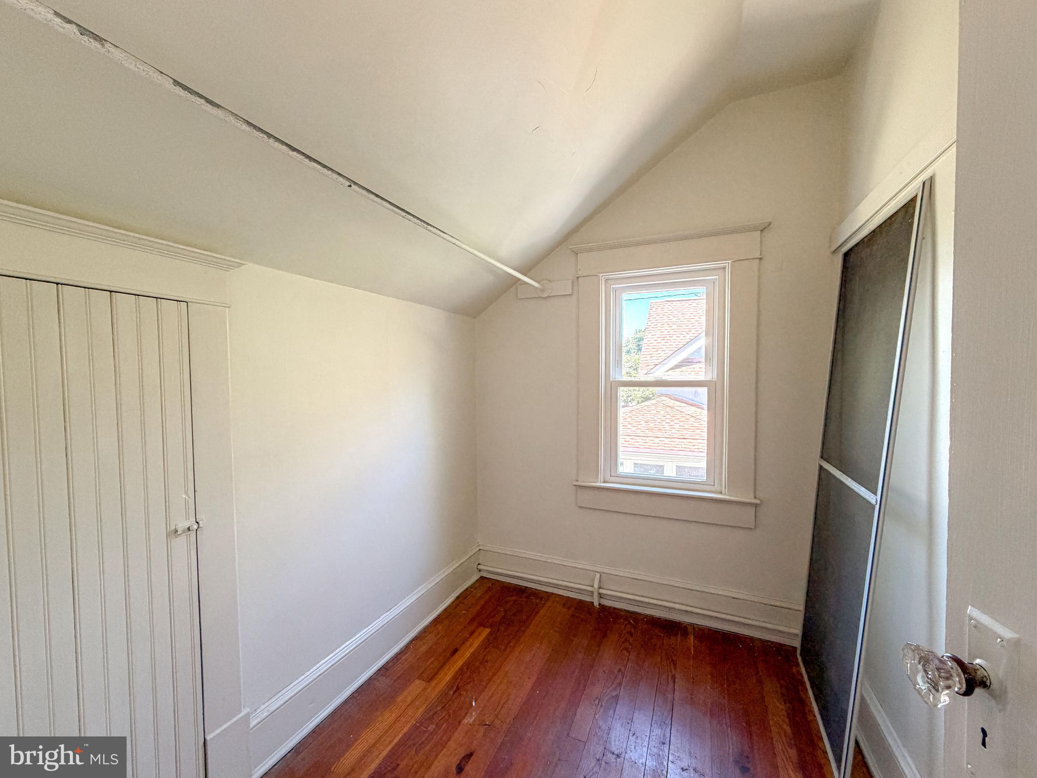 REALTY PARK - Residential