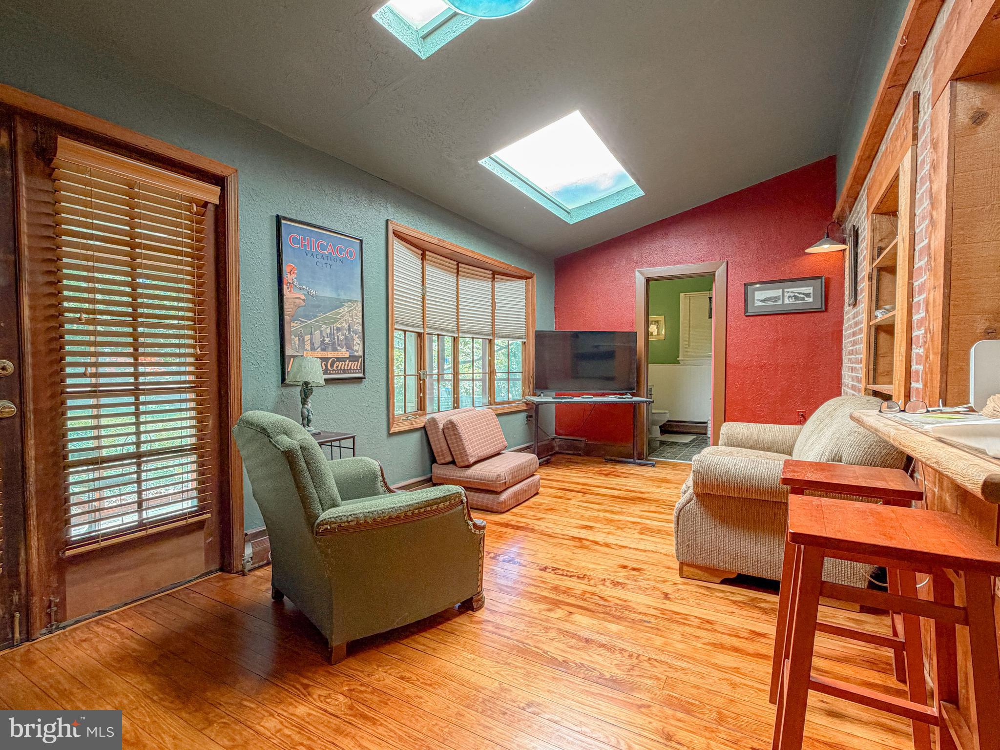 REALTY PARK - Residential