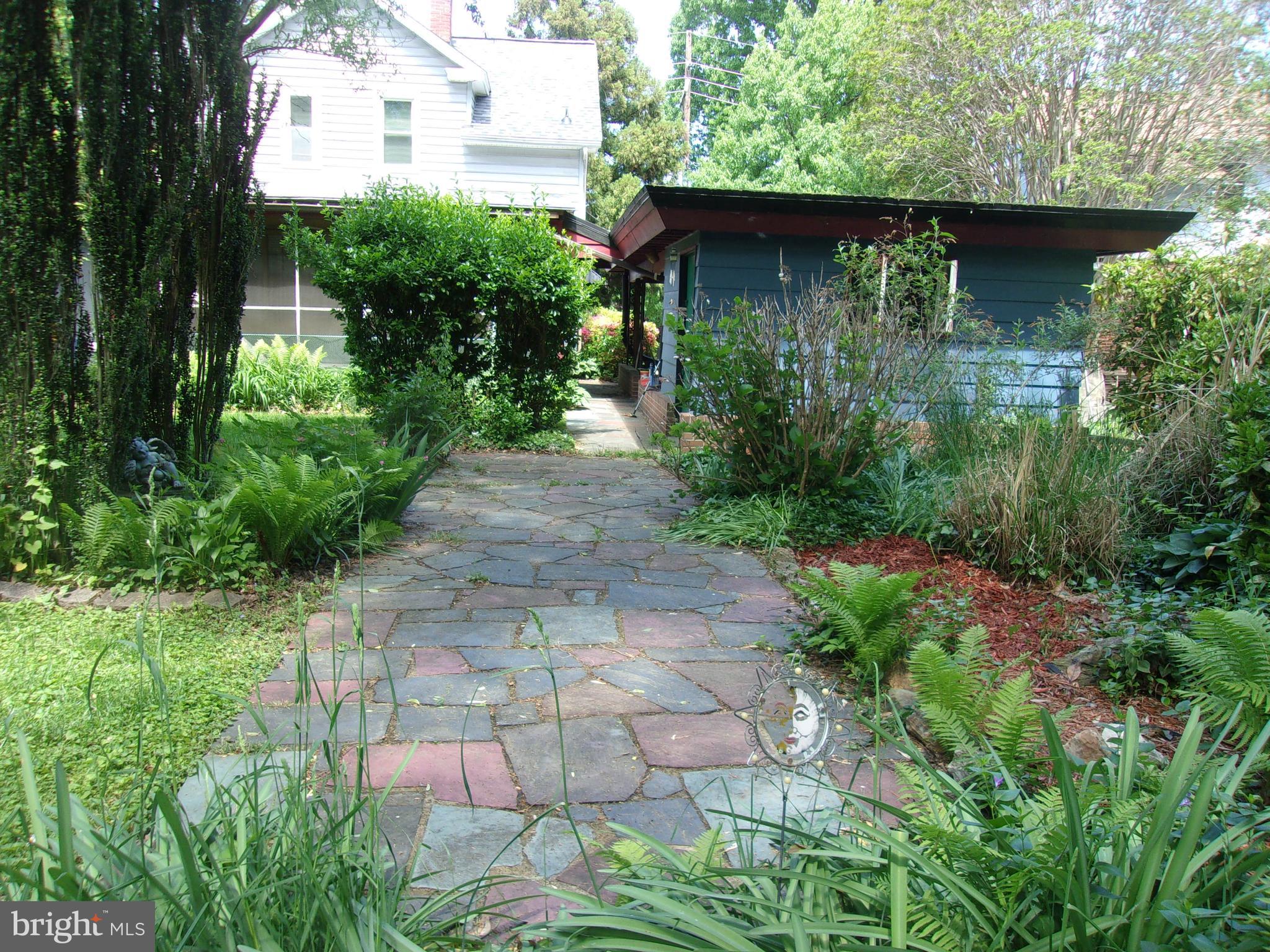 REALTY PARK - Residential