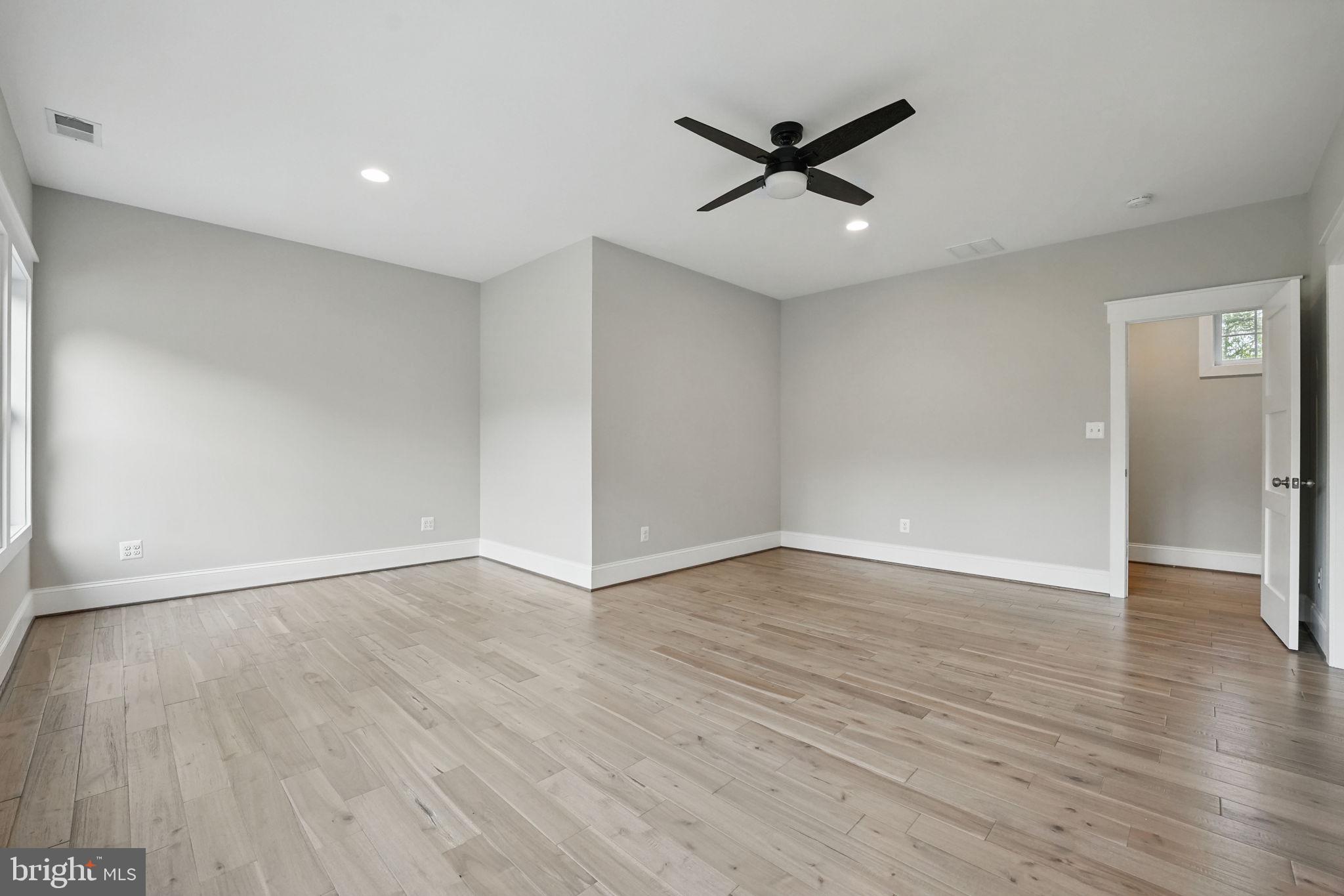 WOLF RUN SHOALS - Residential