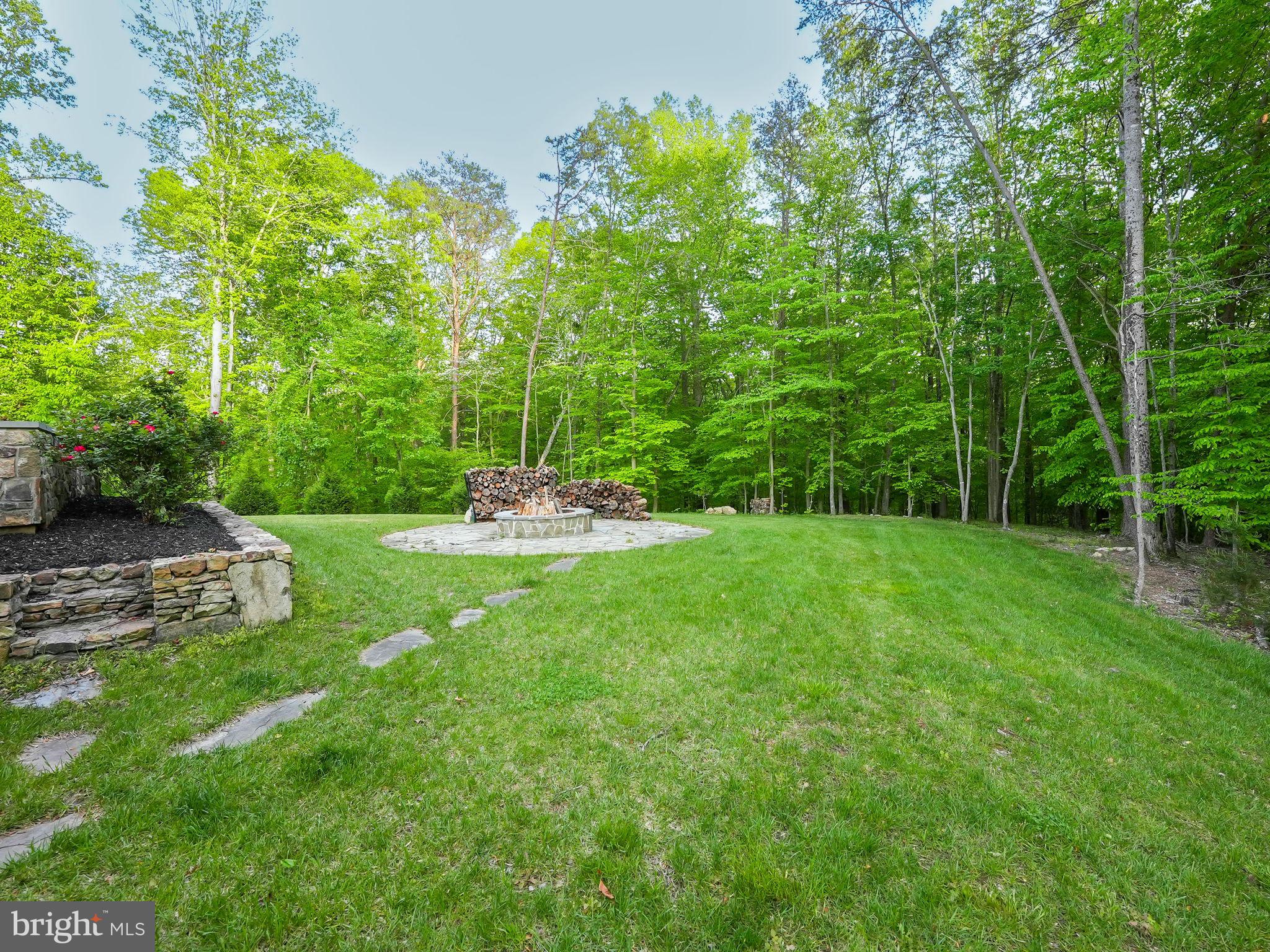 WOLF RUN SHOALS - Residential