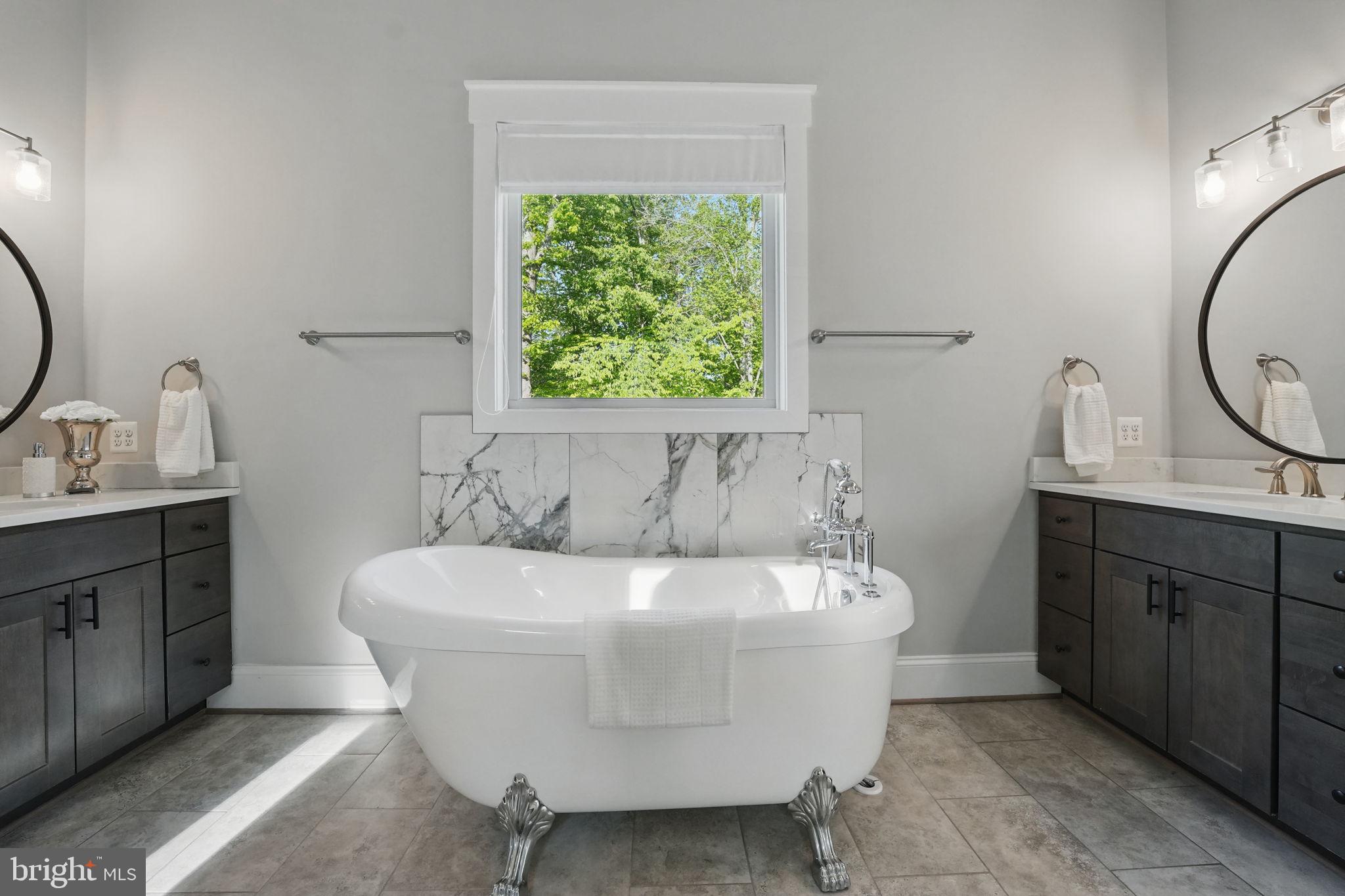 WOLF RUN SHOALS - Residential