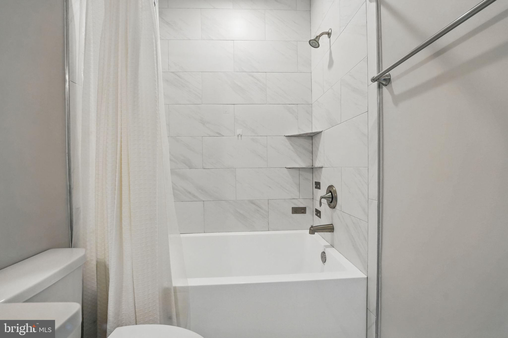 WOLF RUN SHOALS - Residential