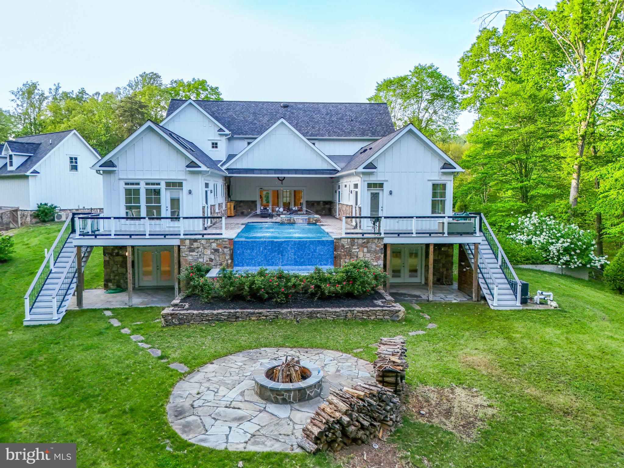 WOLF RUN SHOALS - Residential