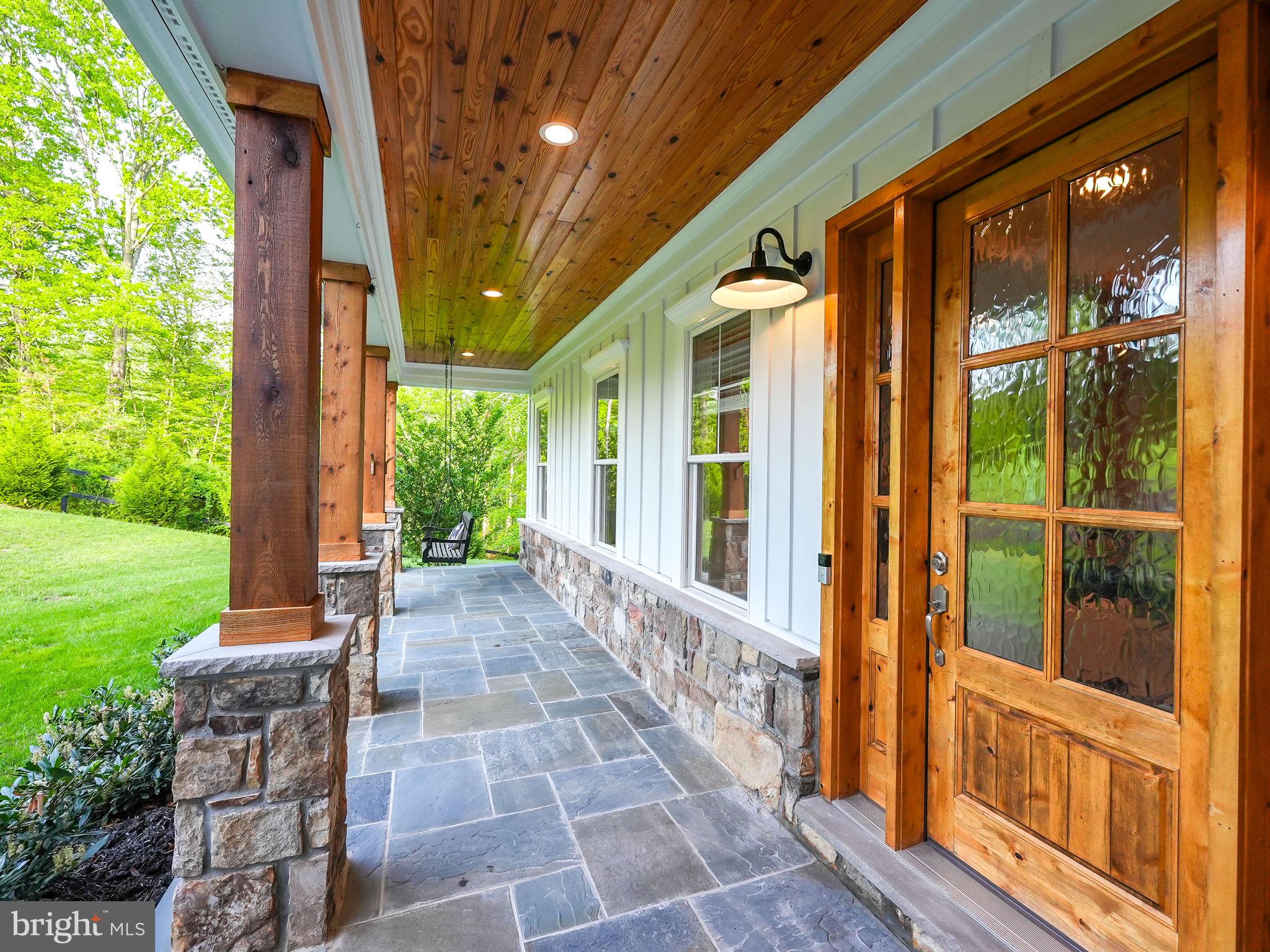 WOLF RUN SHOALS - Residential