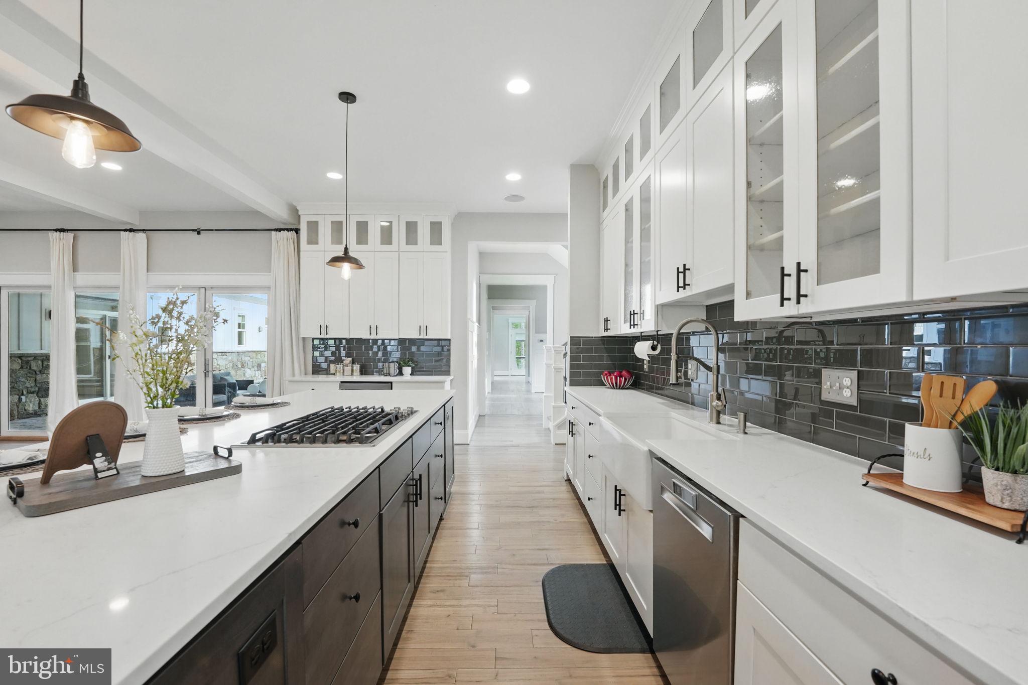 WOLF RUN SHOALS - Residential