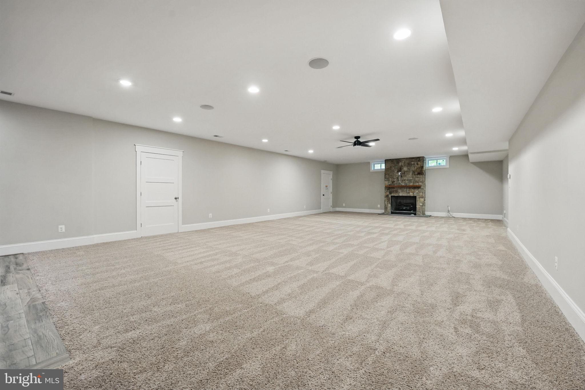 WOLF RUN SHOALS - Residential