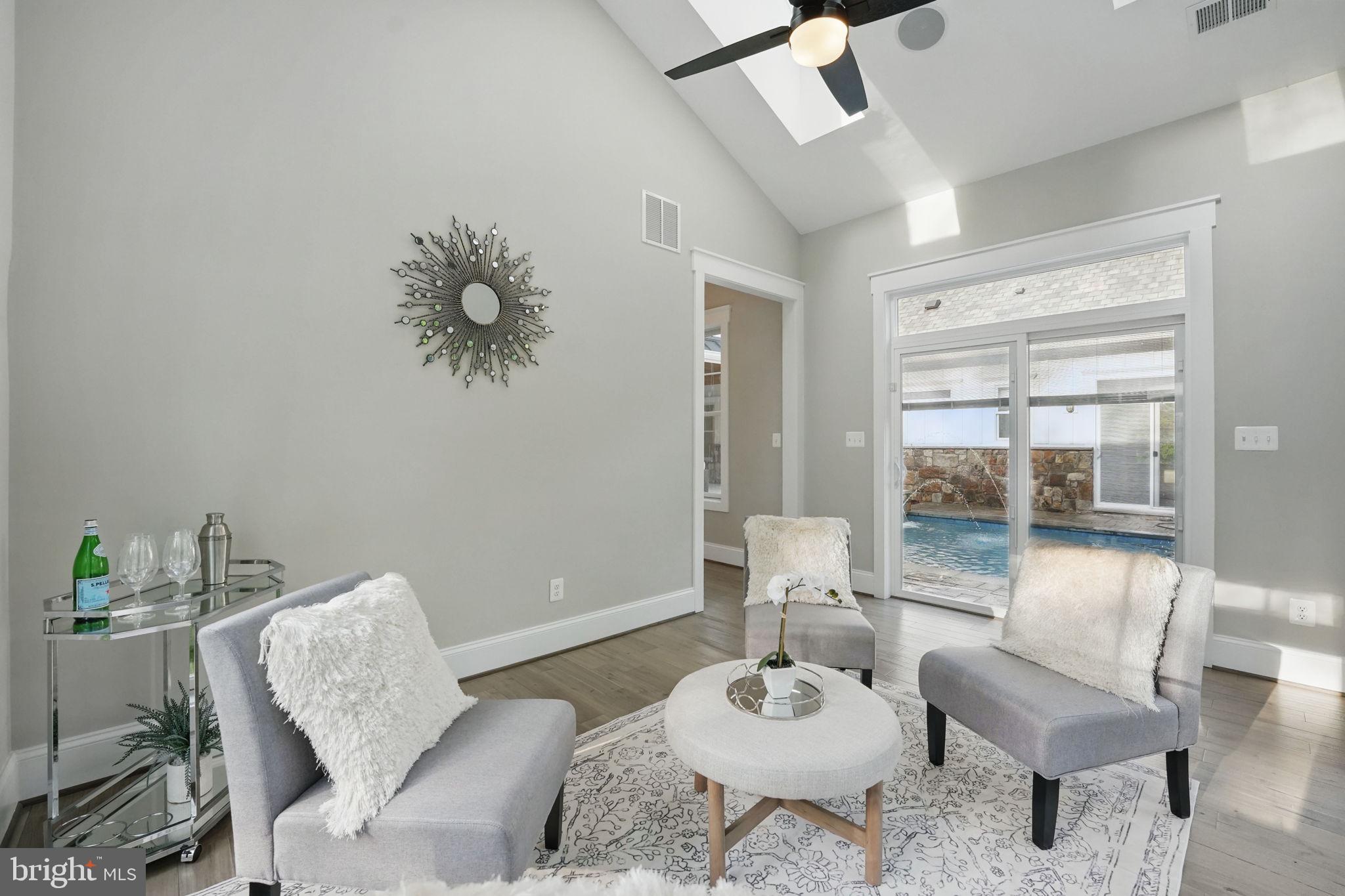 WOLF RUN SHOALS - Residential