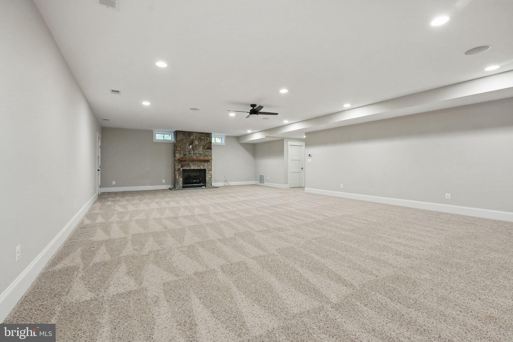 WOLF RUN SHOALS - Residential