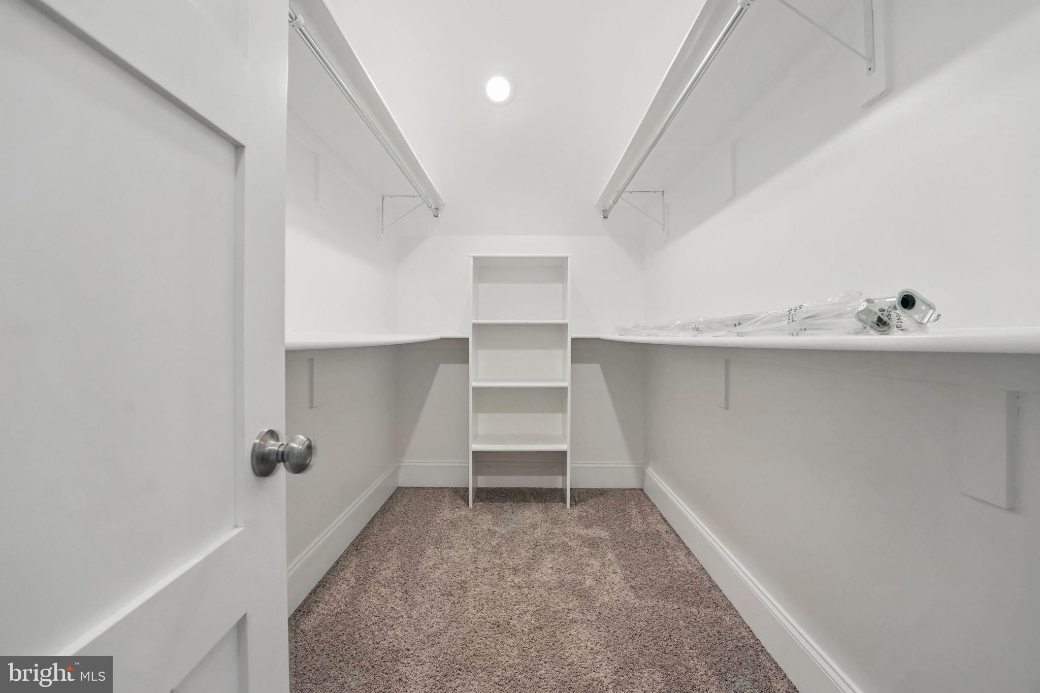 WOLF RUN SHOALS - Residential