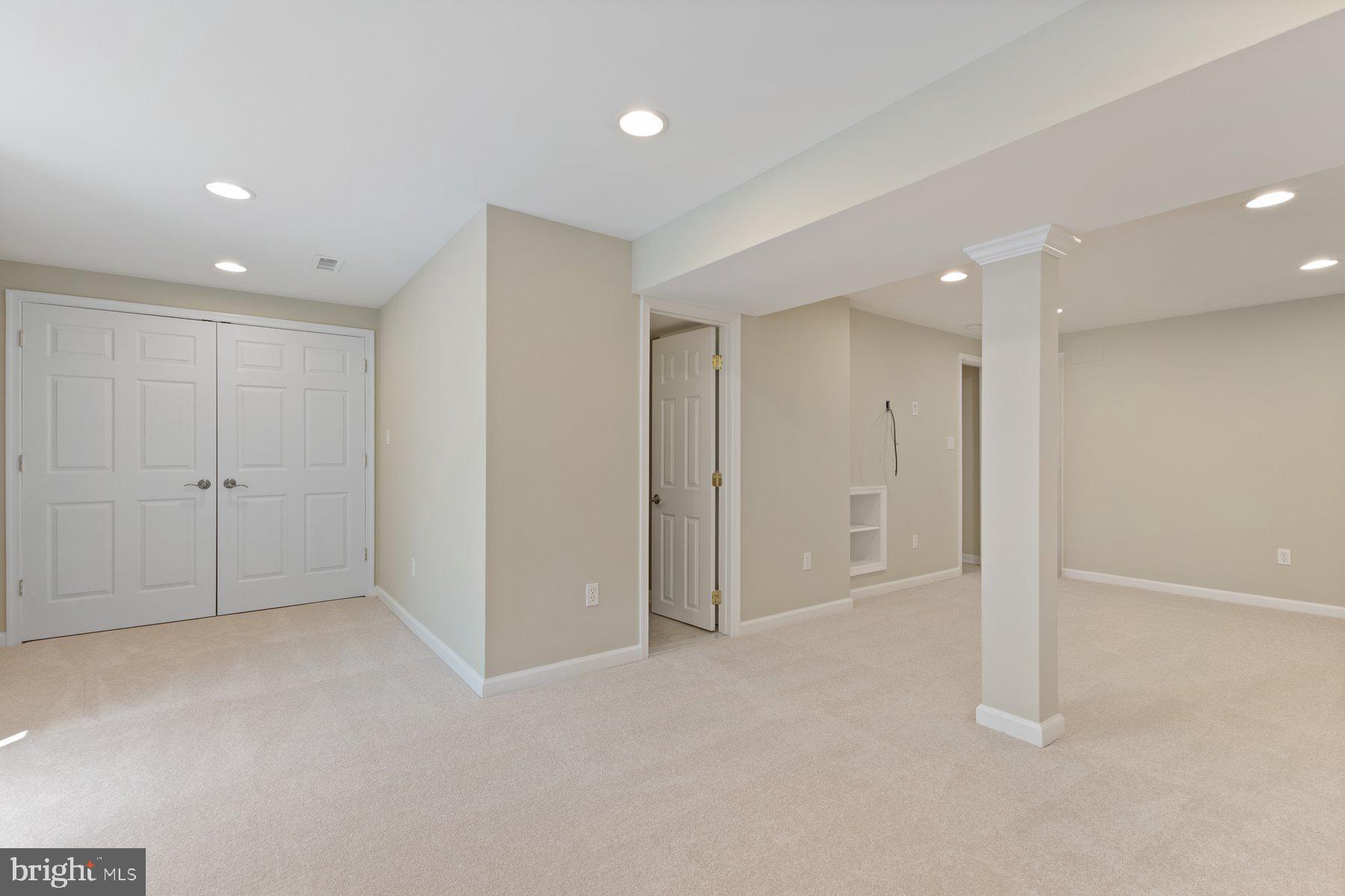 MIDDLE VALLEY - Residential