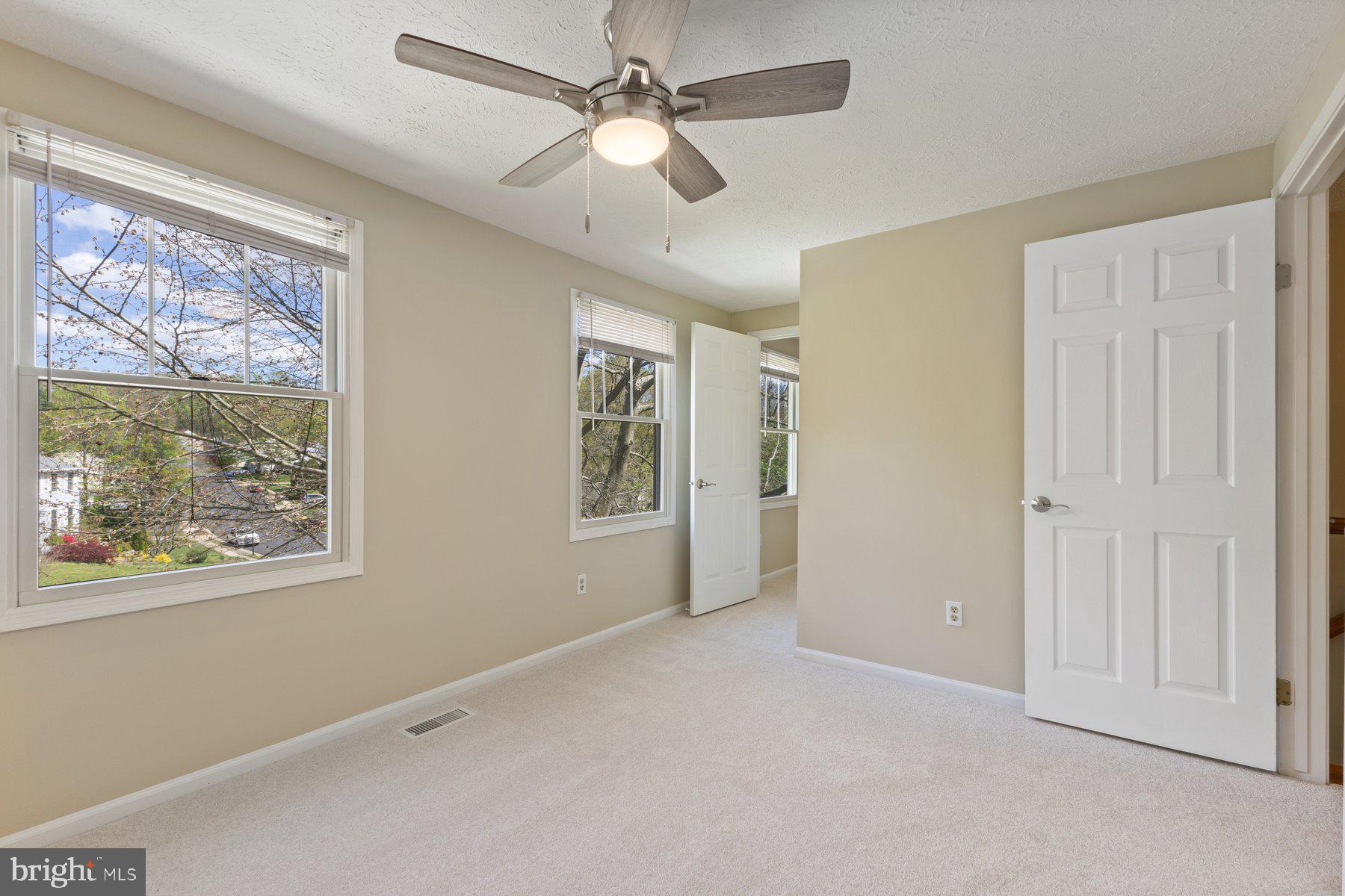 MIDDLE VALLEY - Residential