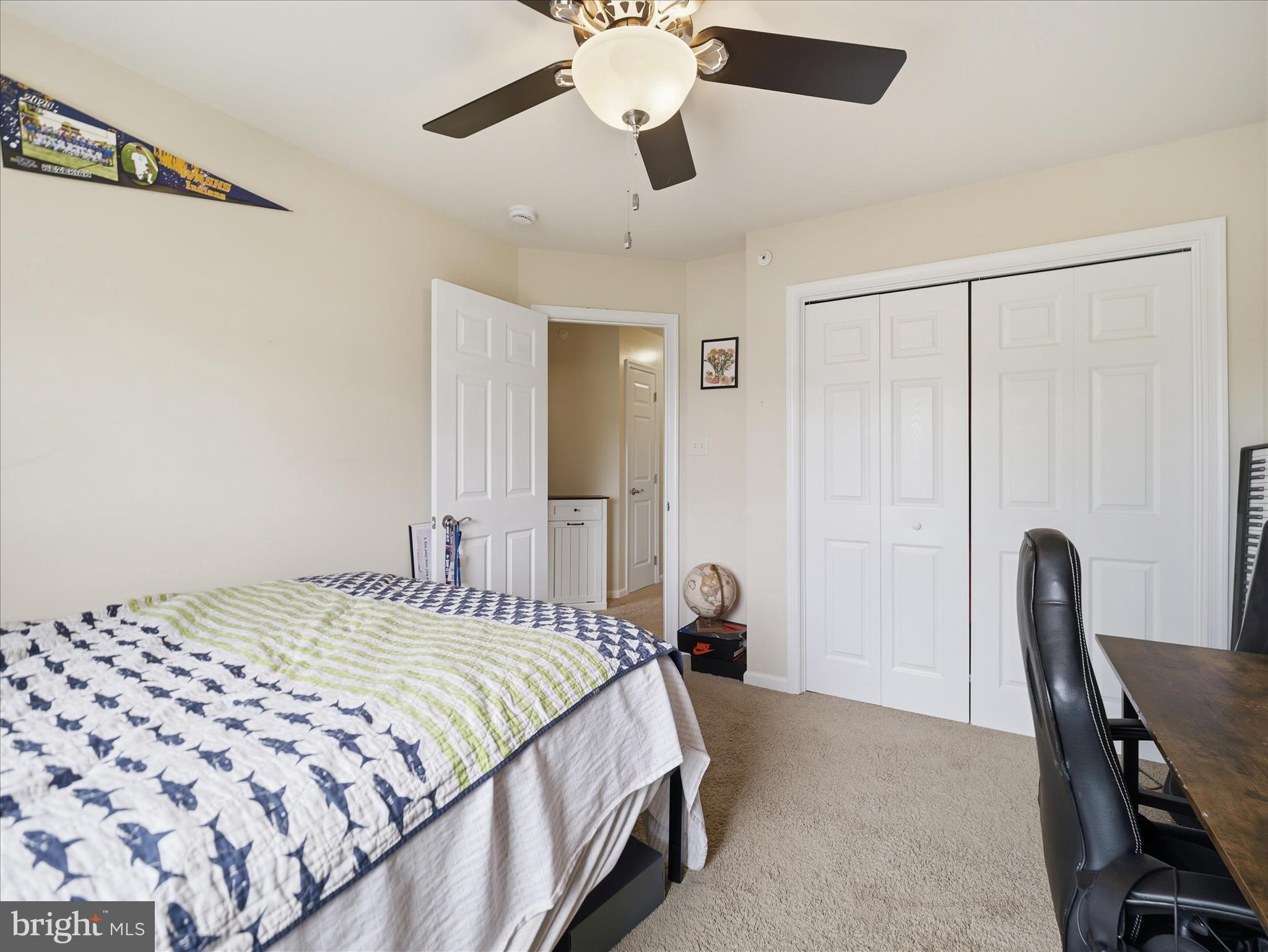WALNUT KNOLLS - Residential