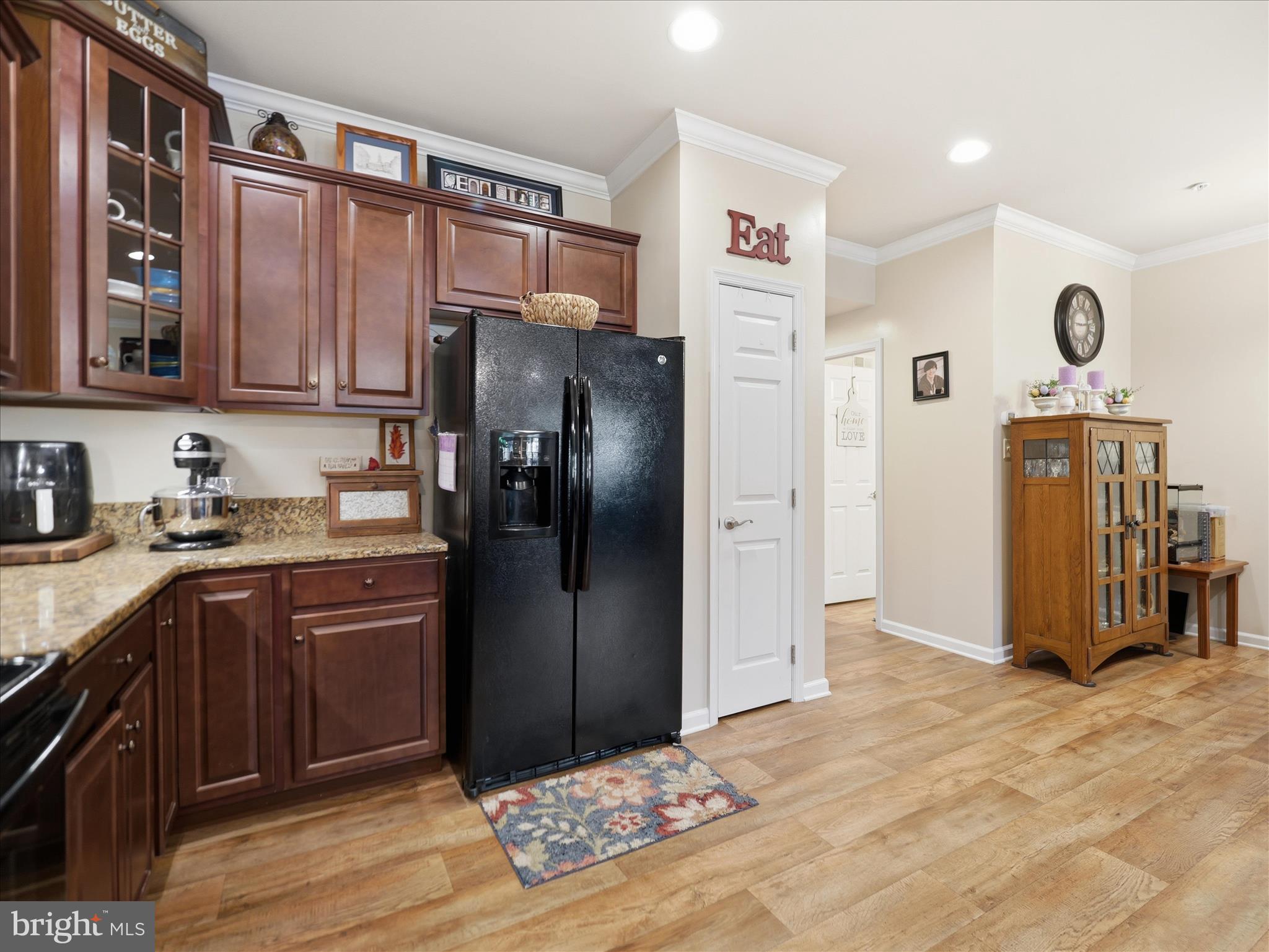WALNUT KNOLLS - Residential