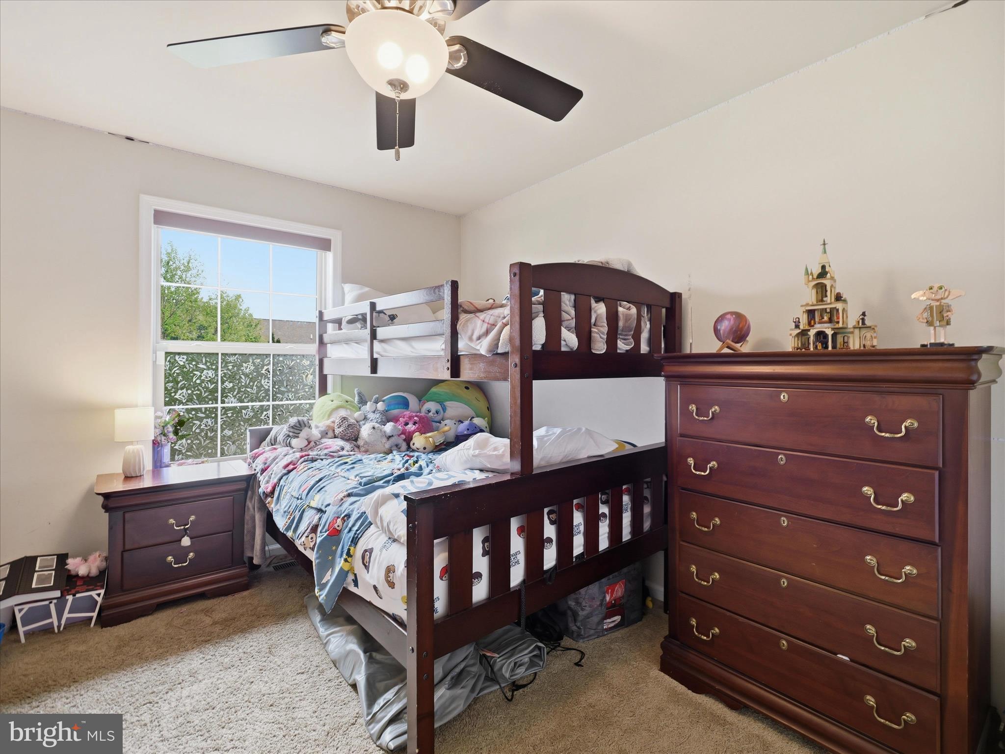 WALNUT KNOLLS - Residential