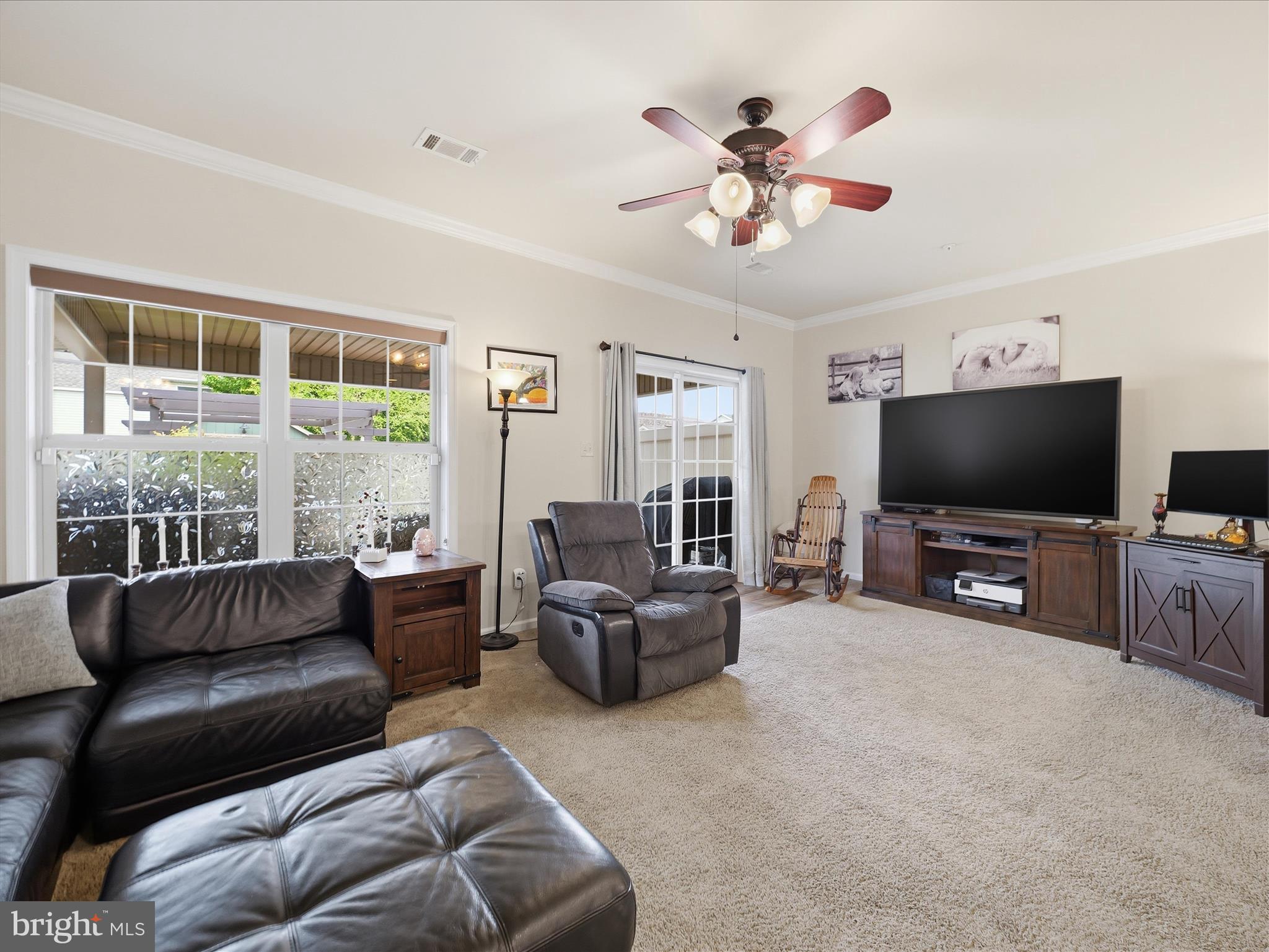 WALNUT KNOLLS - Residential