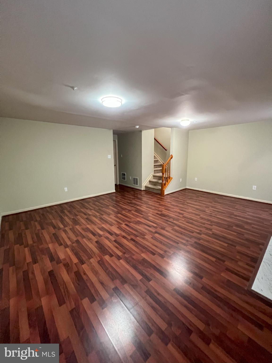 CLOVERLEAF TOWNHOMES - Residential Lease