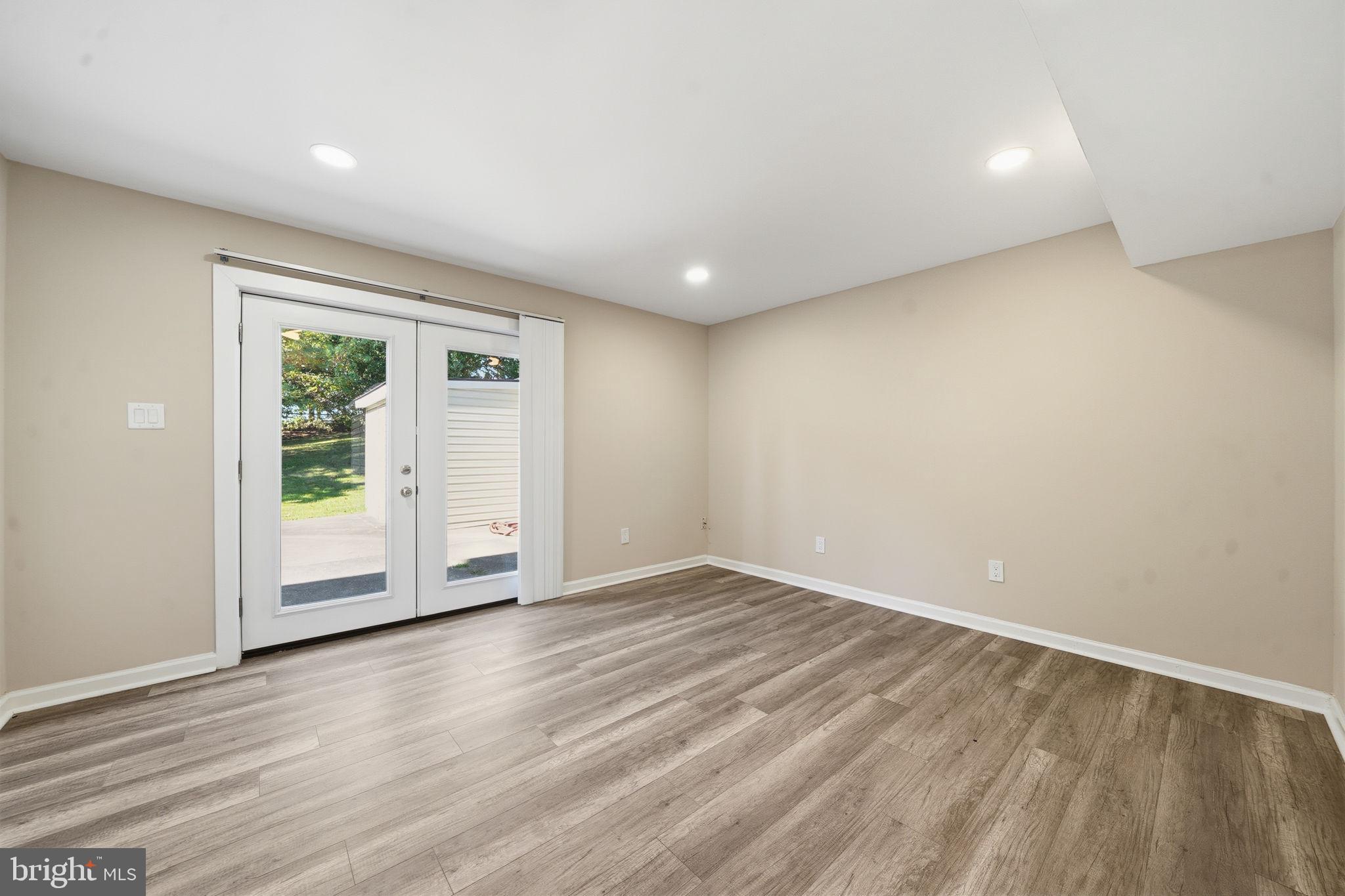 STAFFORDBOROUGH - Residential