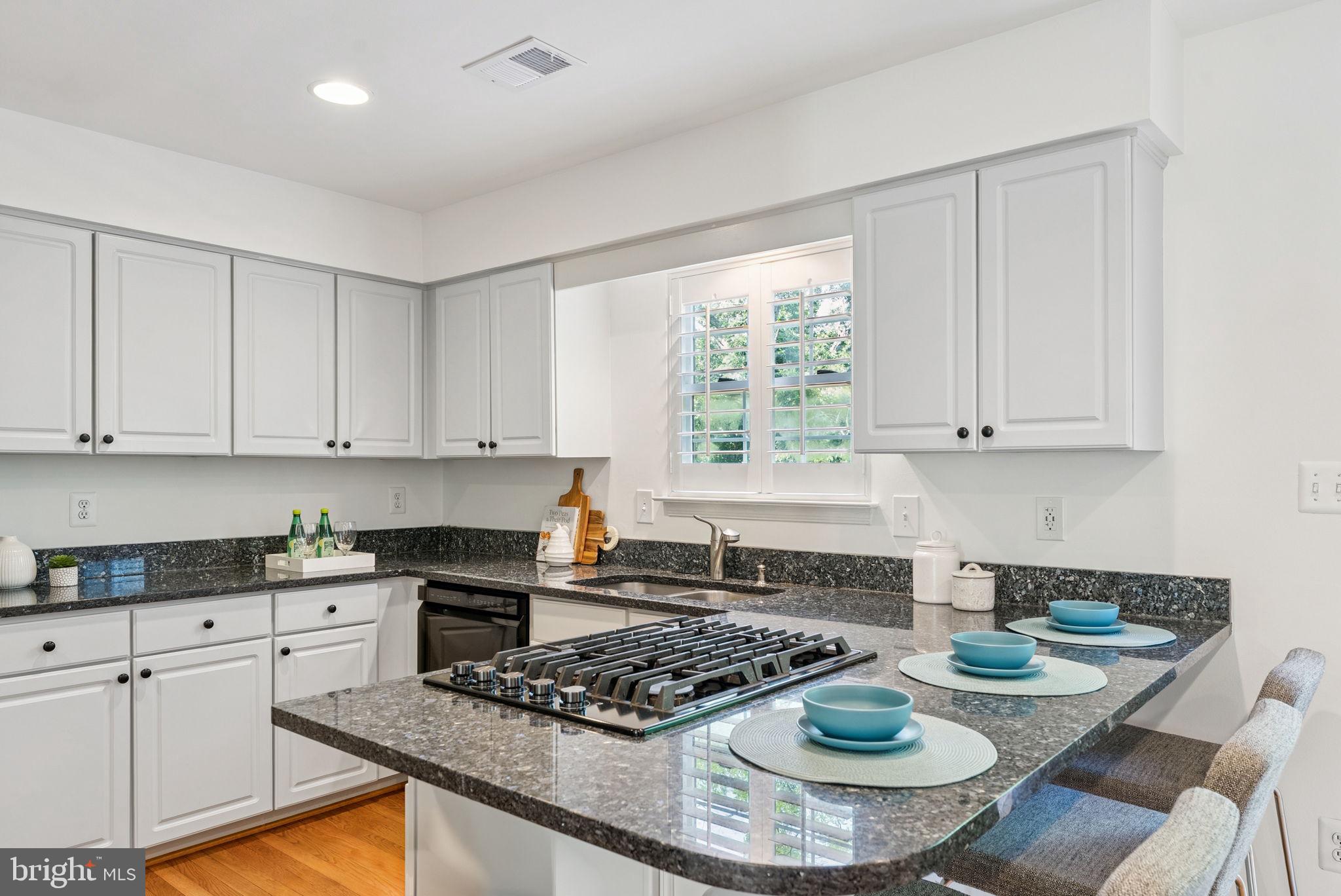 KINGSTOWNE - Residential