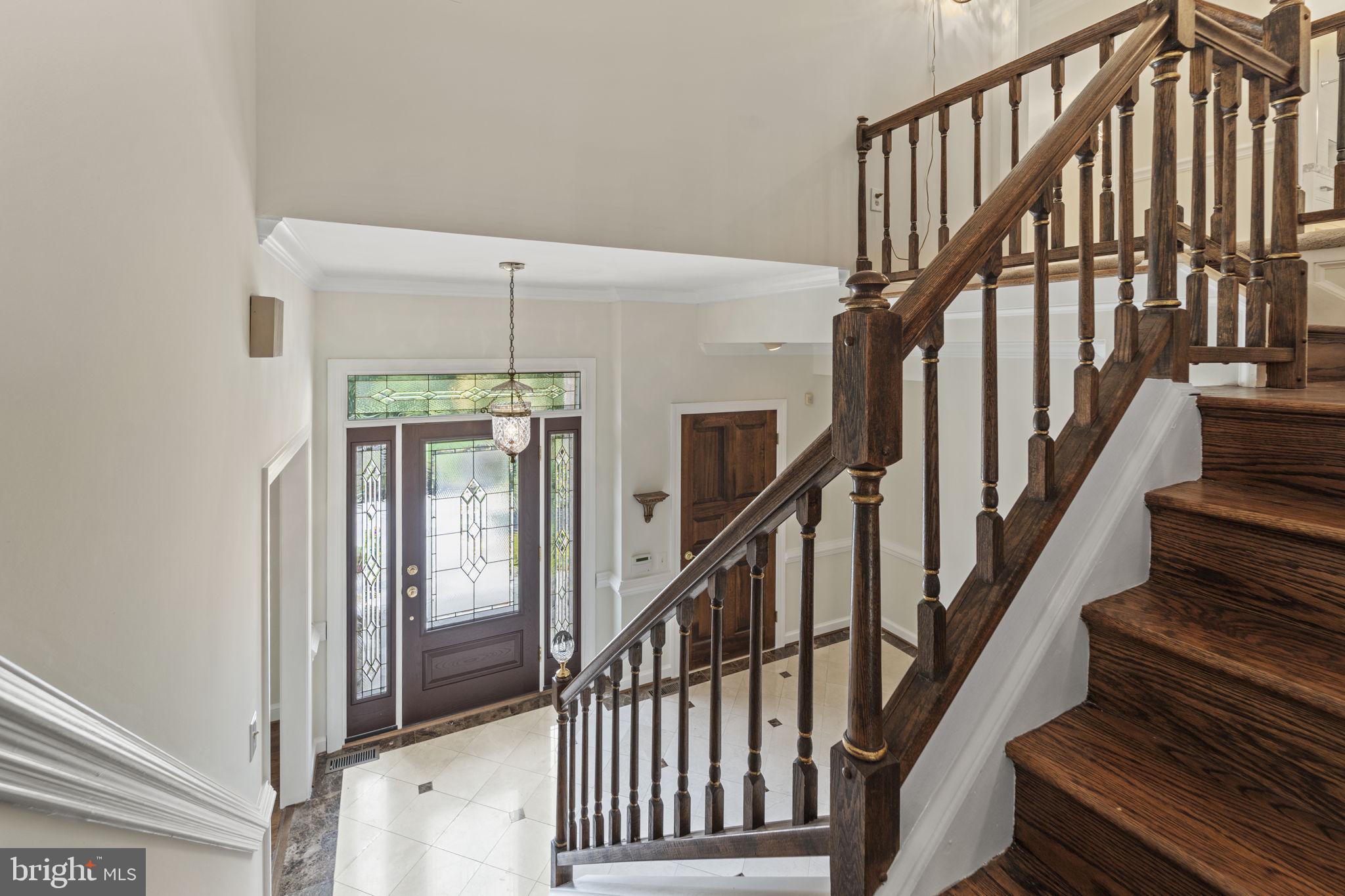 OAKTON MEWS - Residential