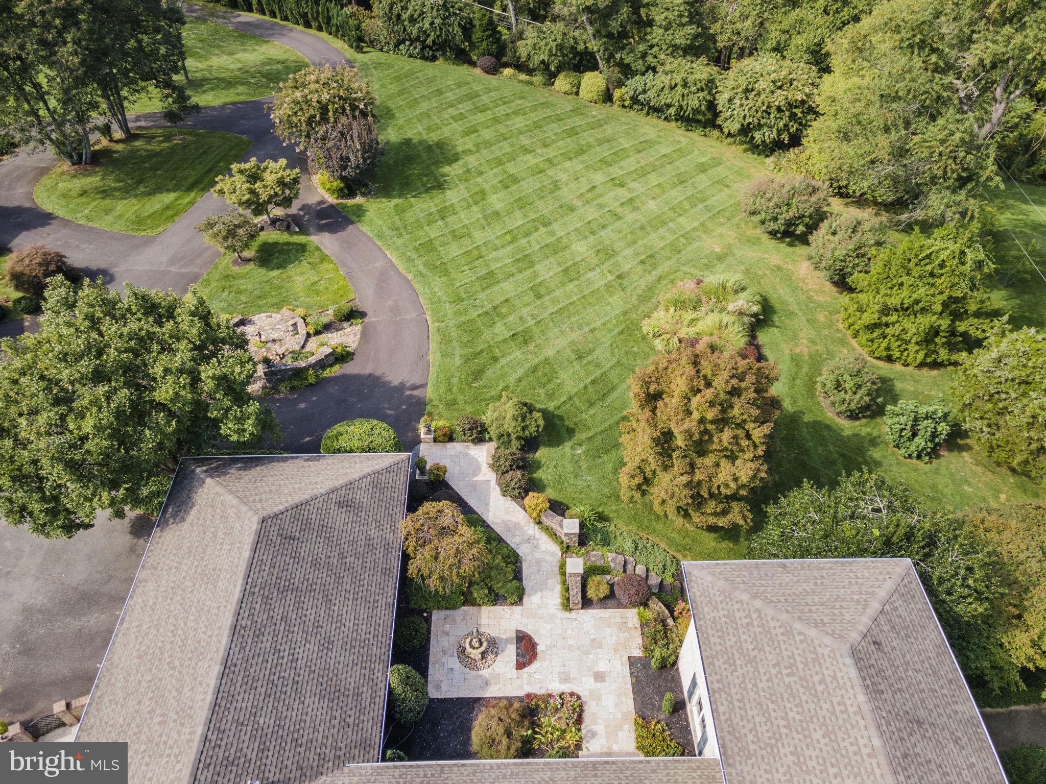 OAKTON MEWS - Residential