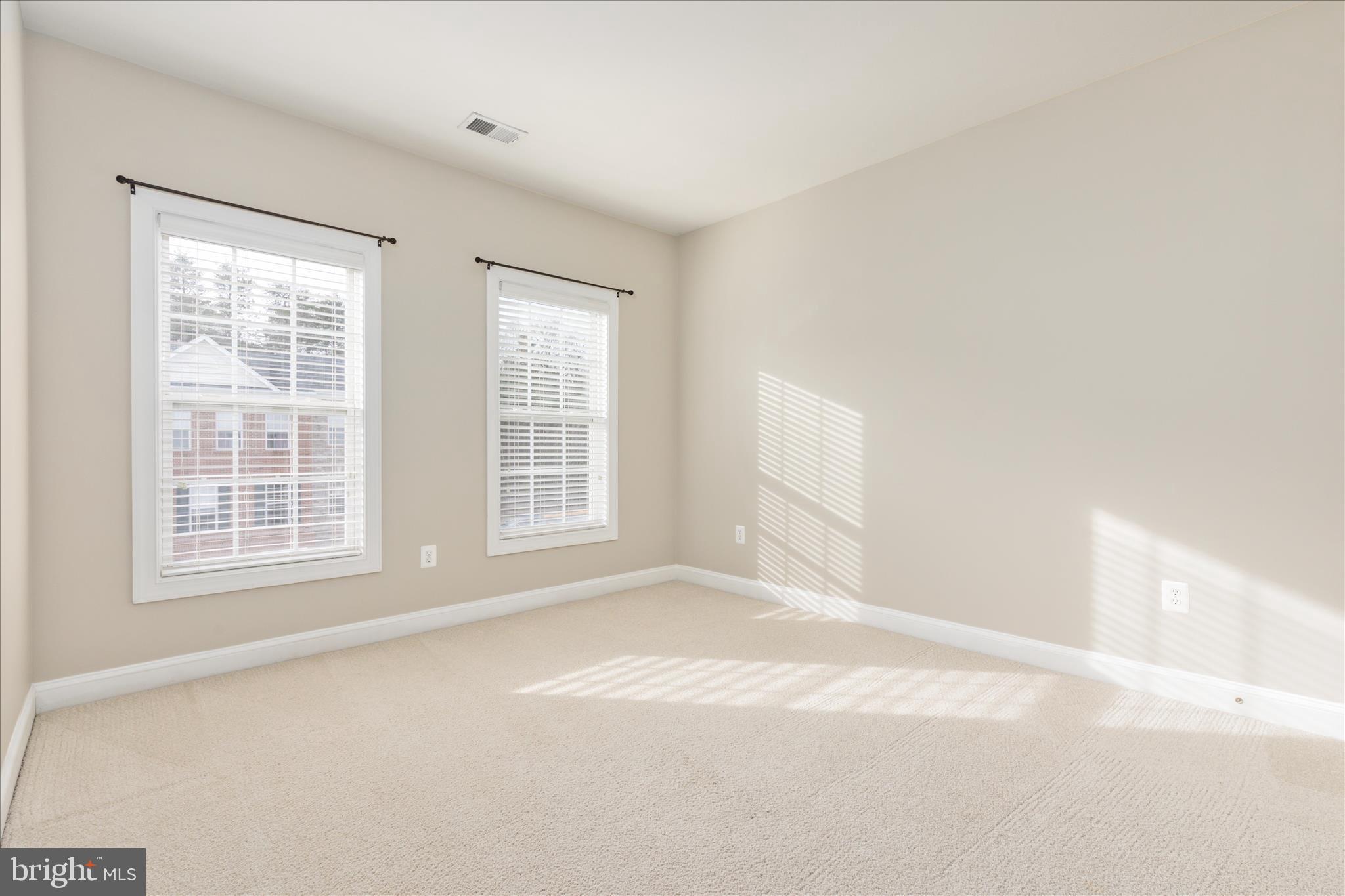 VILLAGES OF PIEDMONT - Residential Lease