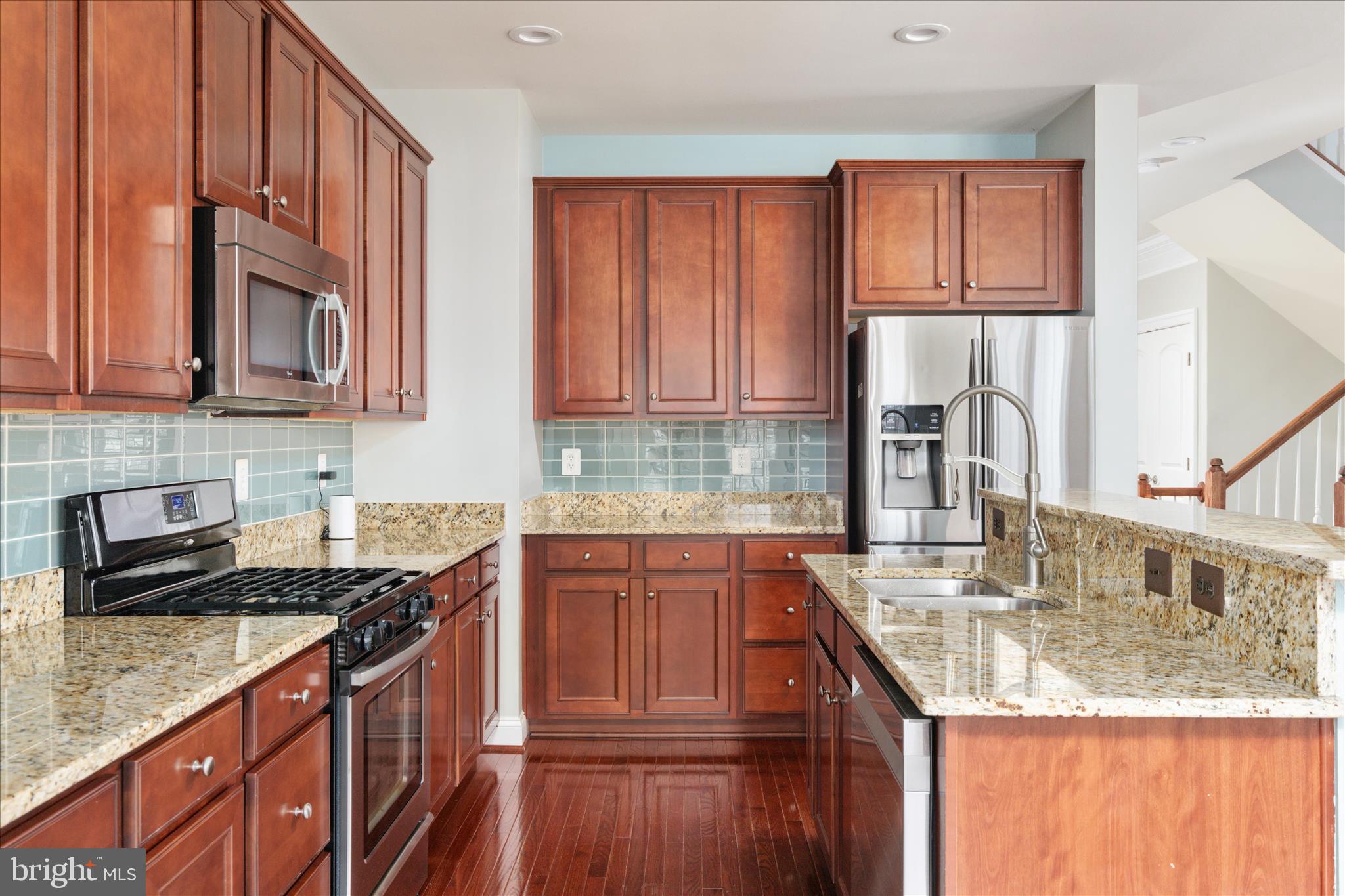 VILLAGES OF PIEDMONT - Residential Lease