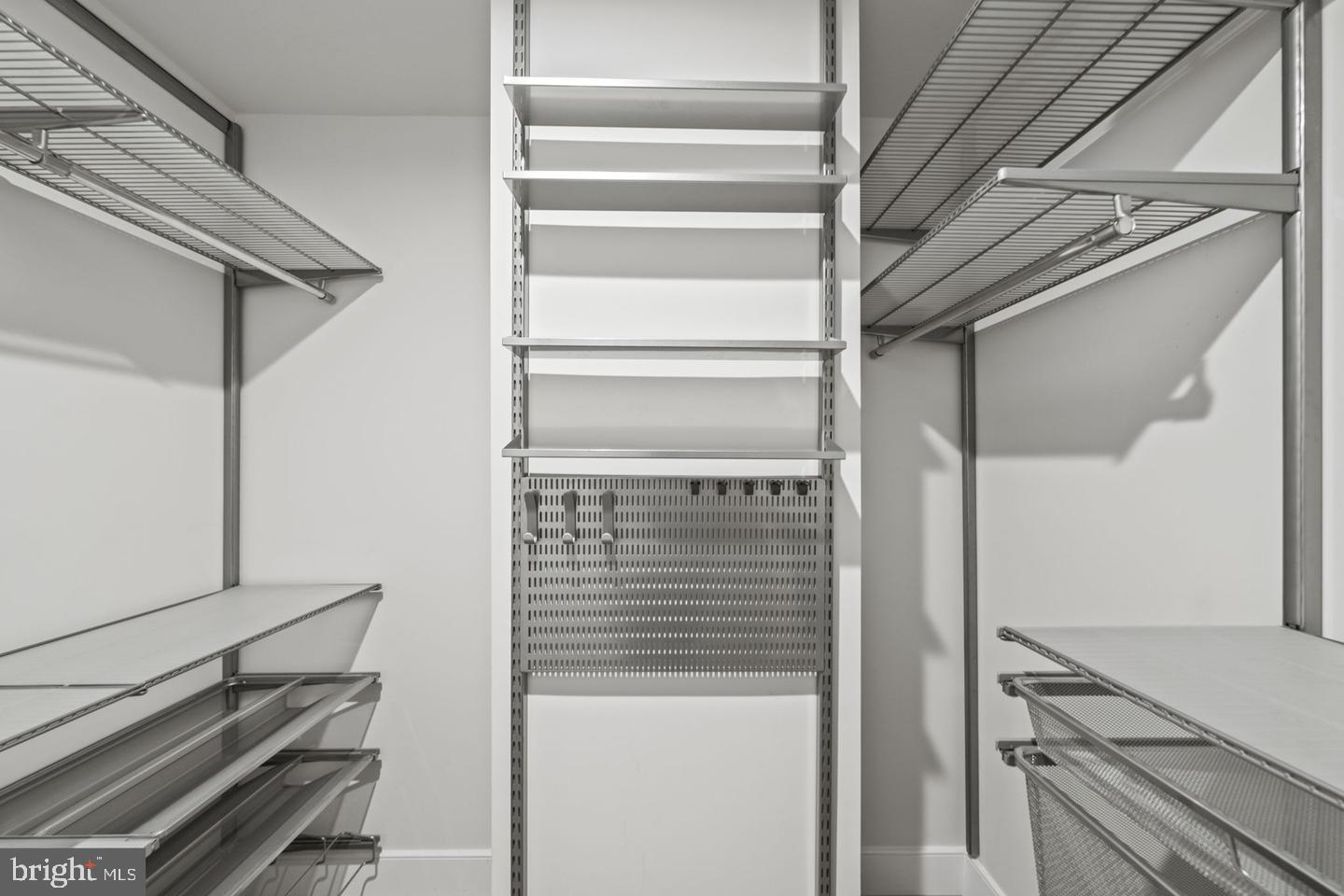 COURTHOUSE - Residential Lease