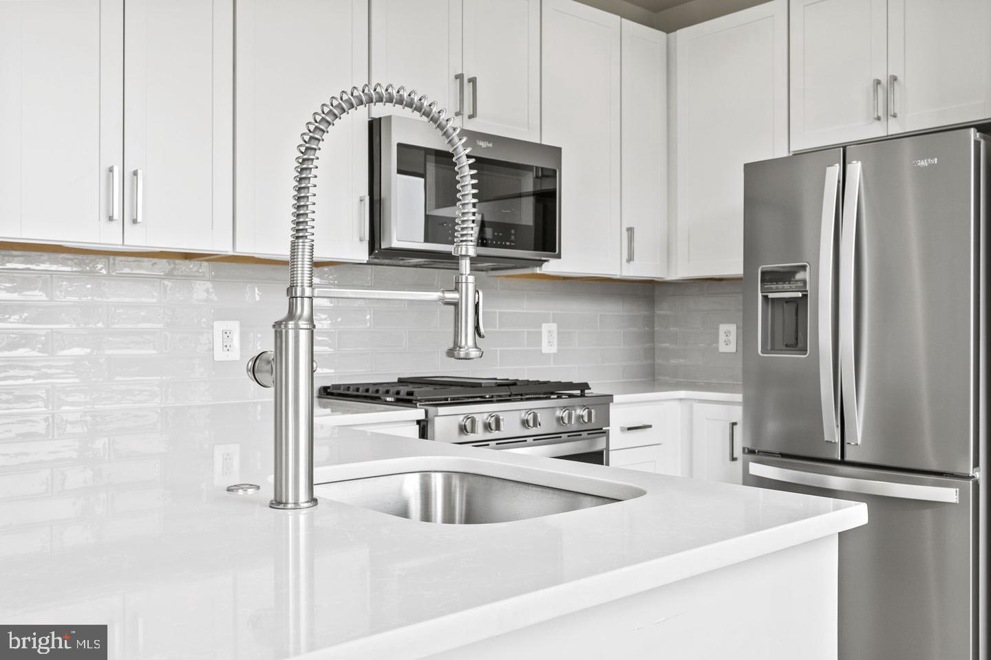 COURTHOUSE - Residential Lease