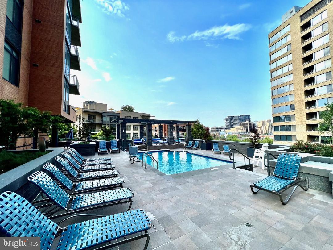 COURTHOUSE - Residential Lease