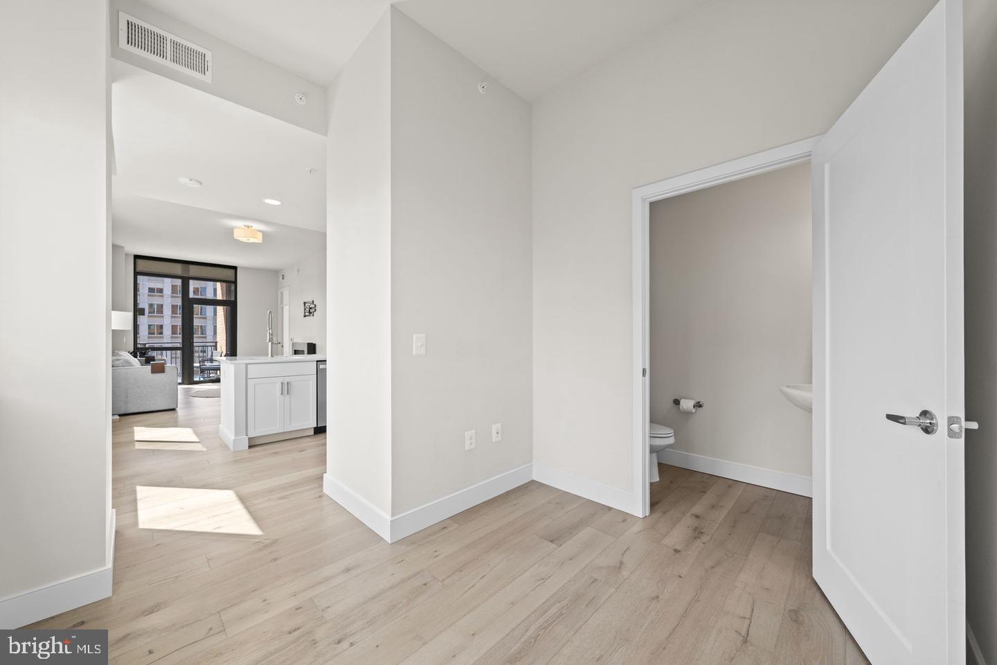 COURTHOUSE - Residential Lease