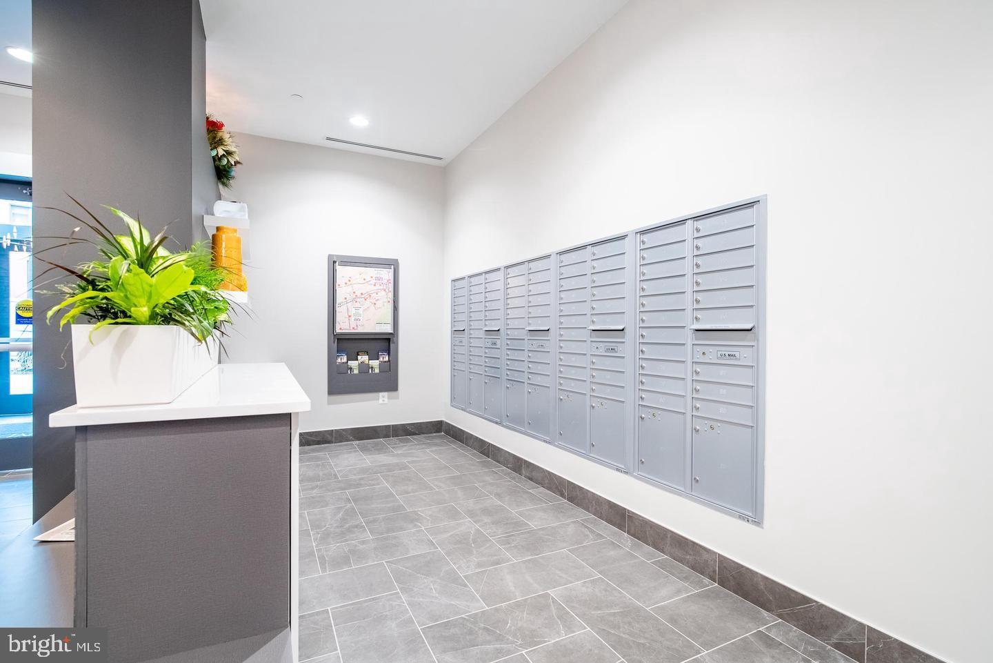 COURTHOUSE - Residential Lease