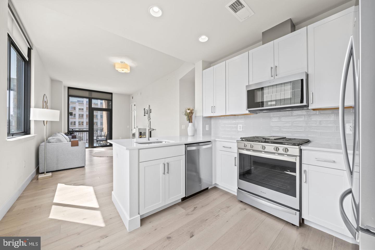 COURTHOUSE - Residential Lease