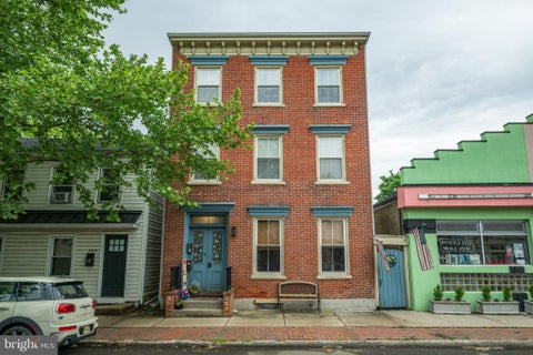 Multifamily For Sale - 360 Farnsworth Avenue<br/> BORDENTOWN, NJ 08505