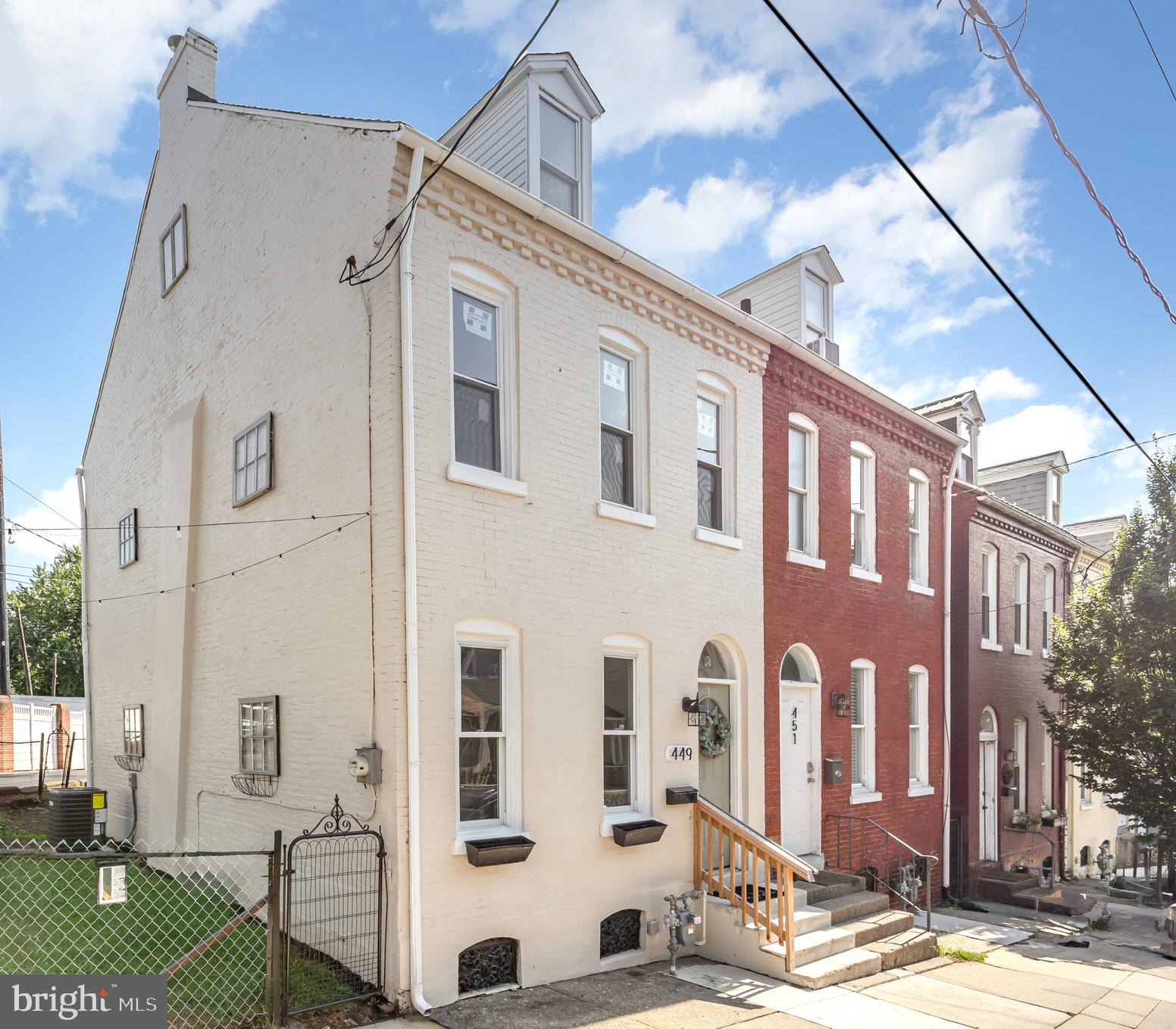 449 S PLUM STREET