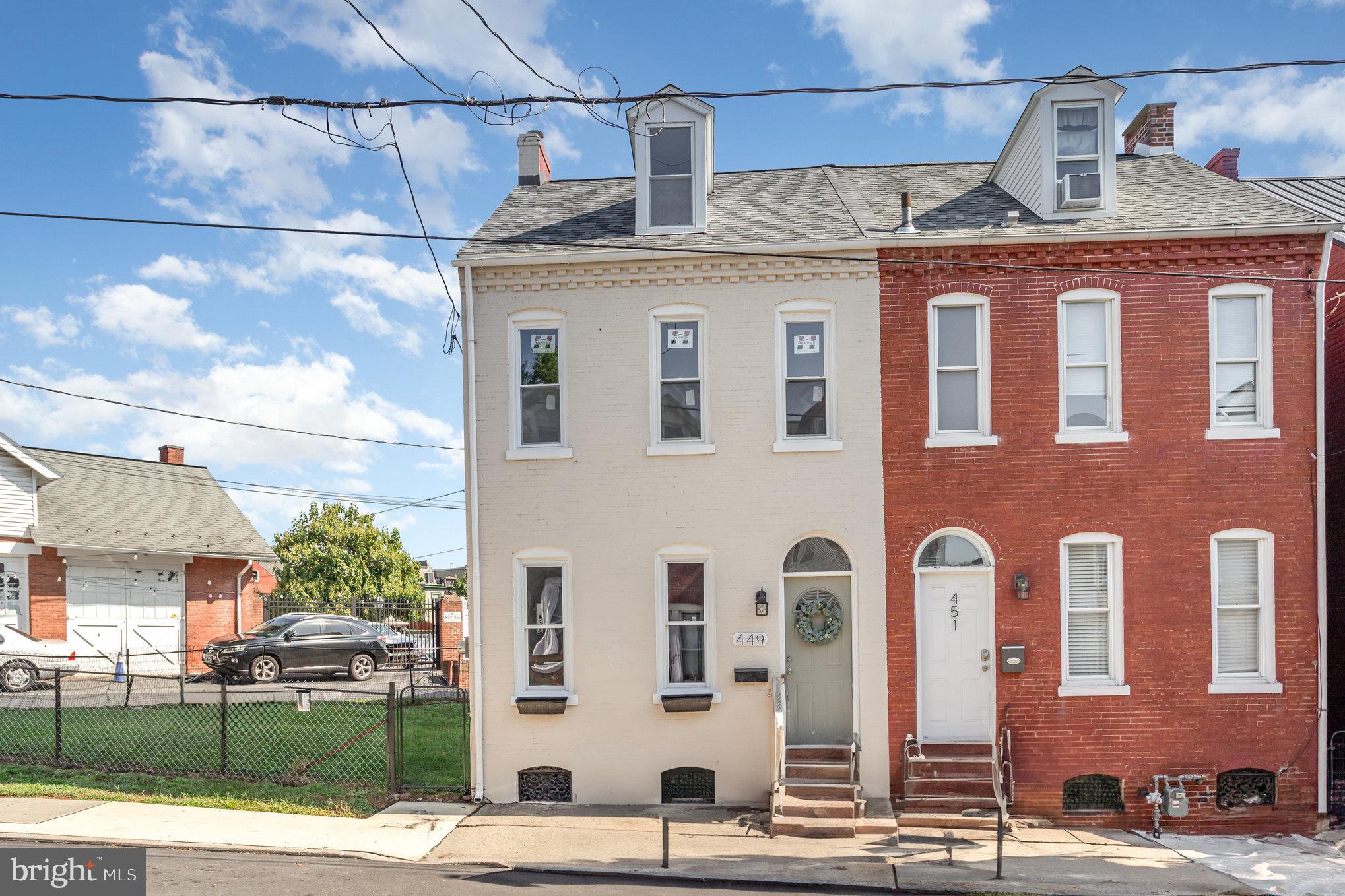 449 S PLUM STREET