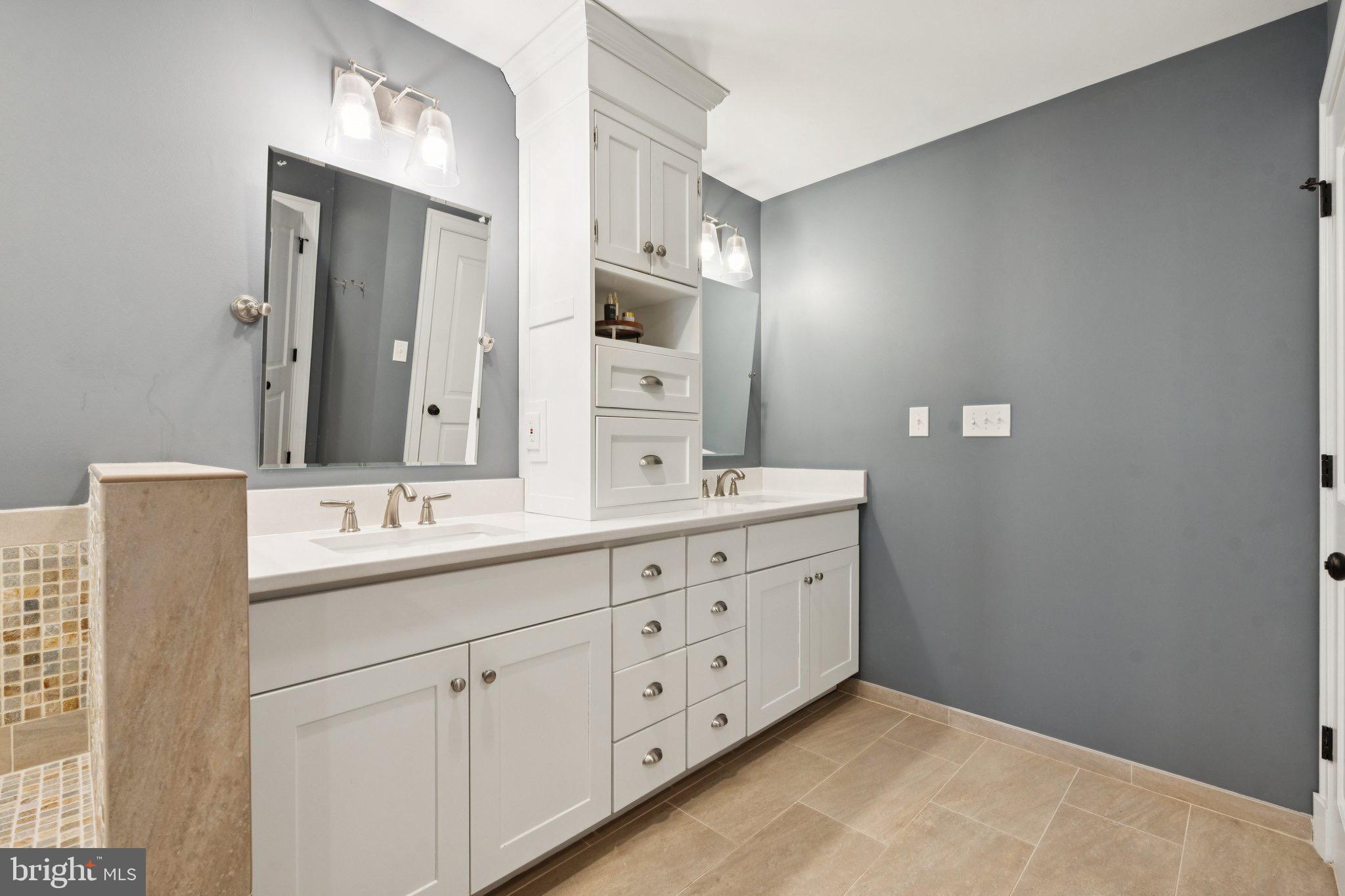 DARNESTOWN OUTSIDE - Residential