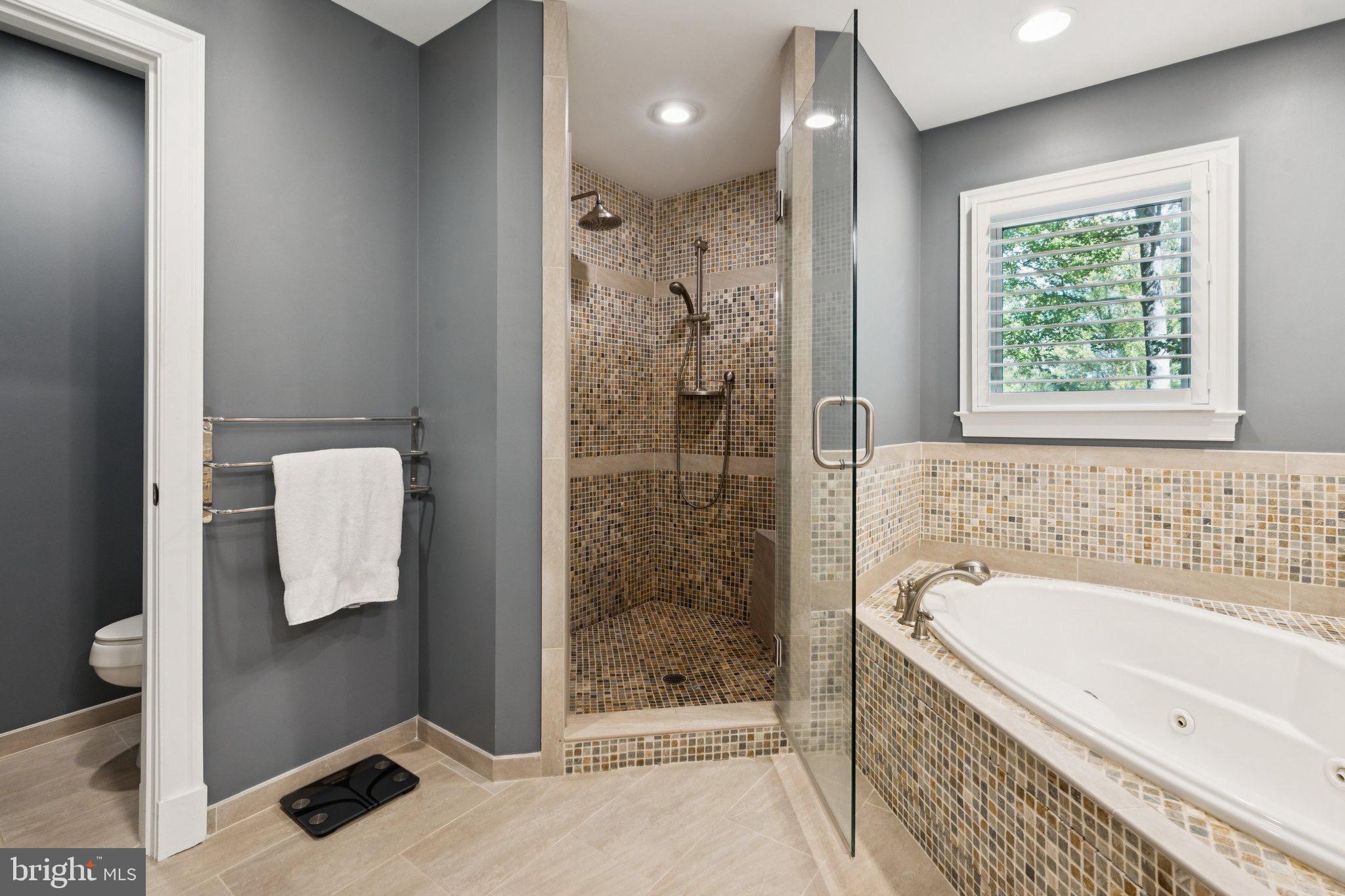 DARNESTOWN OUTSIDE - Residential