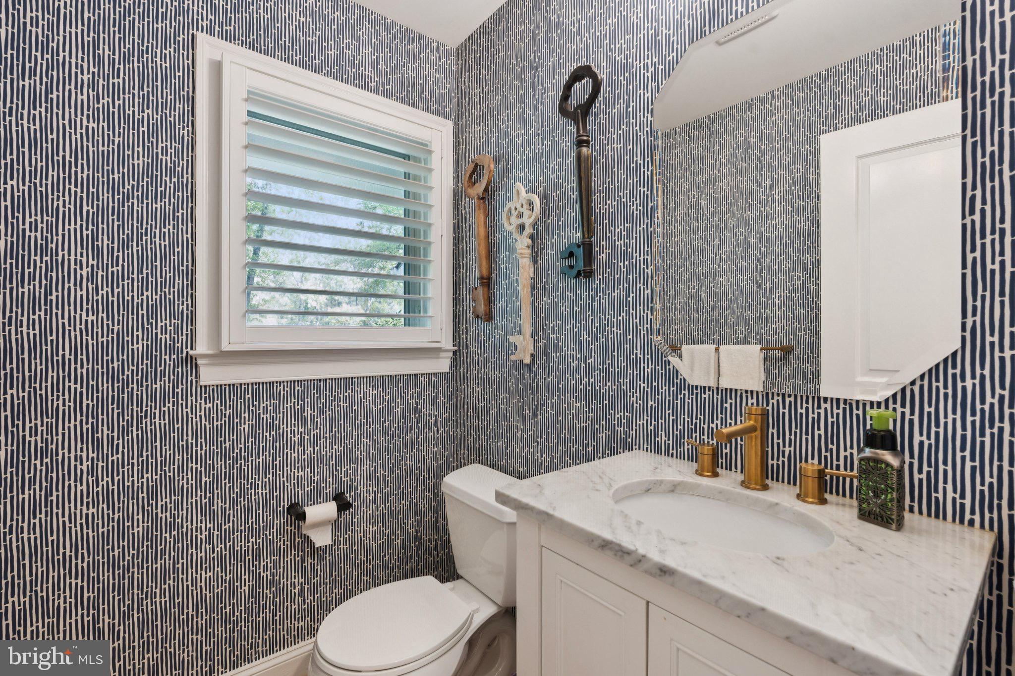 DARNESTOWN OUTSIDE - Residential