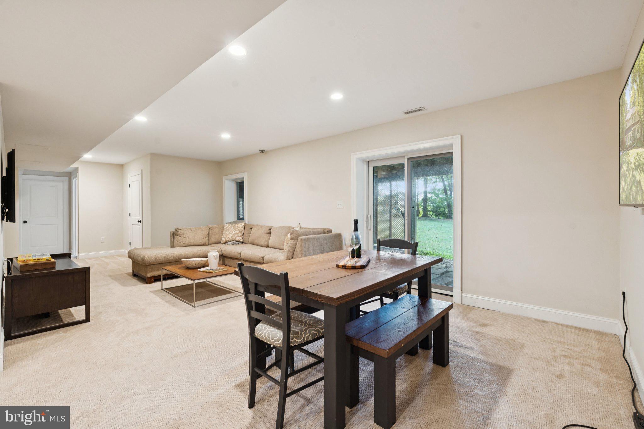 DARNESTOWN OUTSIDE - Residential